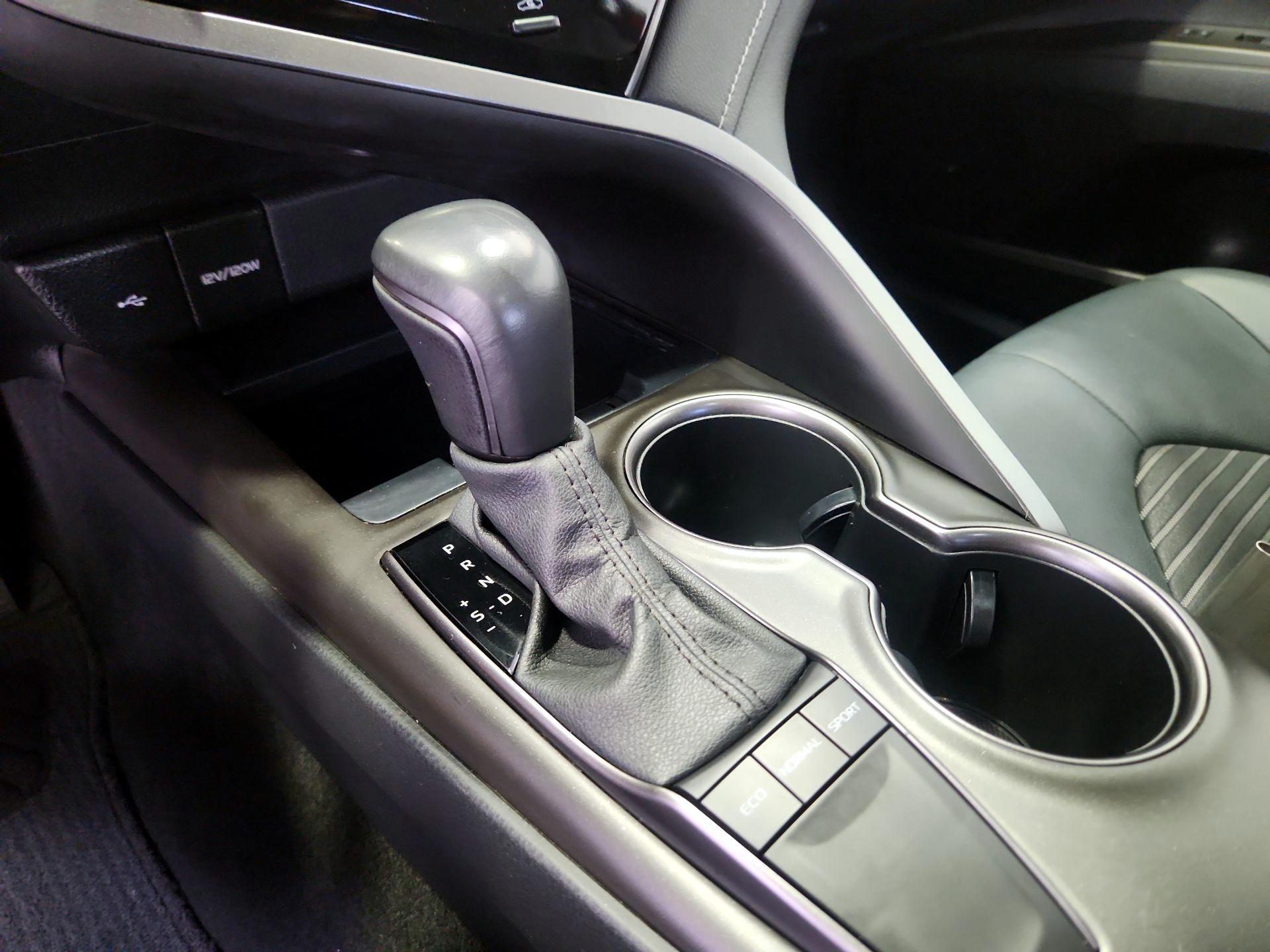 Thumbnail: 2023 Toyota Camry - 17
