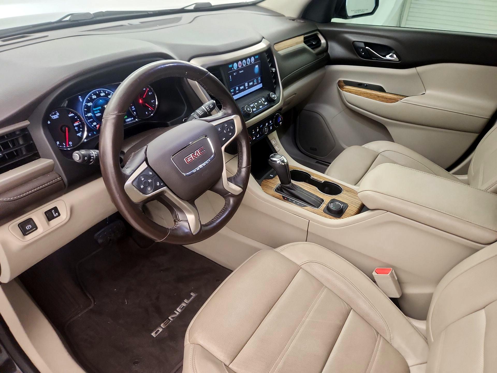 Thumbnail: 2017 GMC Acadia - 11
