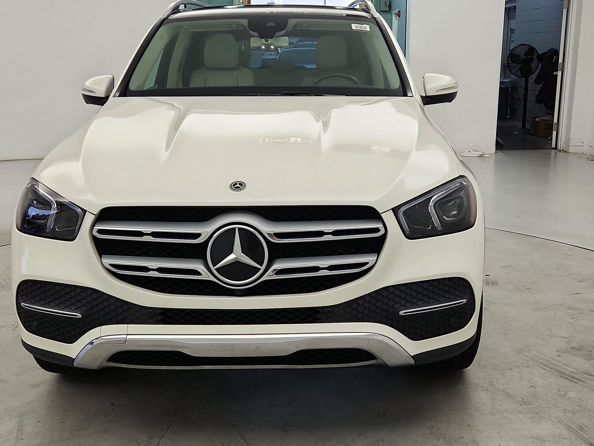 Thumbnail: 2020 Mercedes-Benz GLE - 2