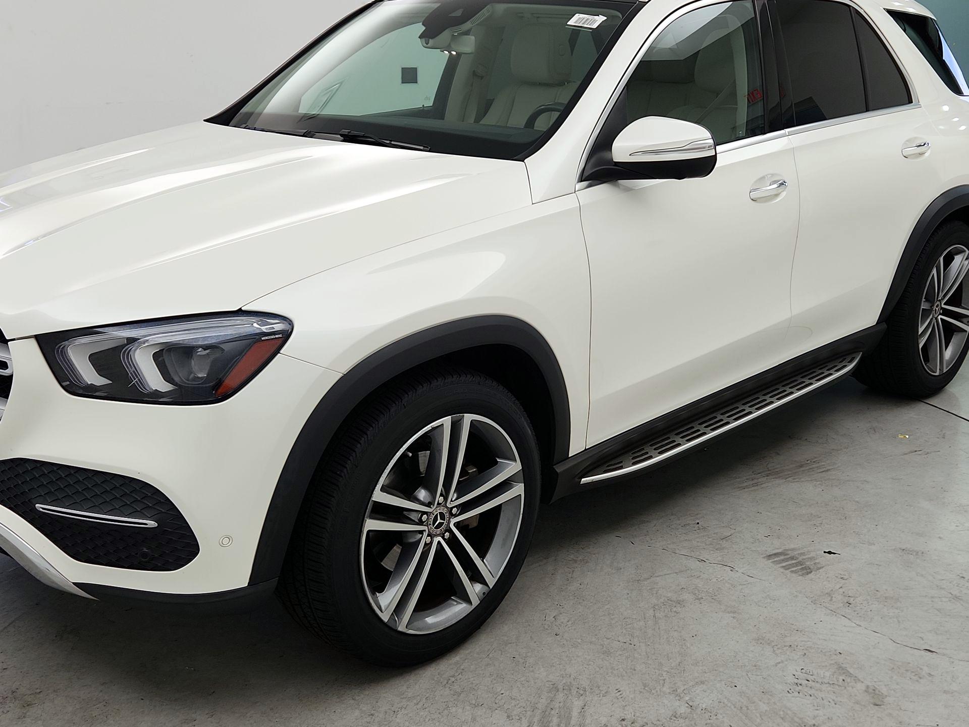 Thumbnail: 2020 Mercedes-Benz GLE - 3