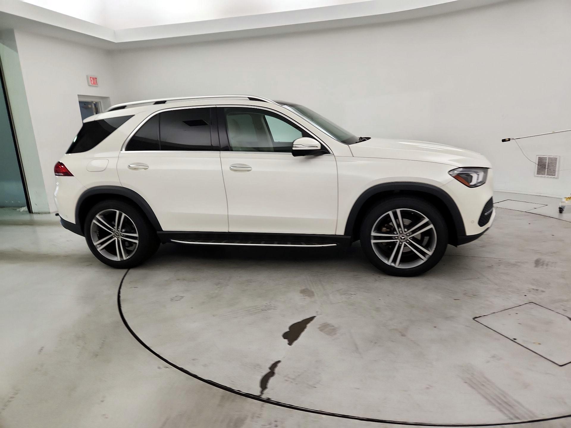 Thumbnail: 2020 Mercedes-Benz GLE - 4