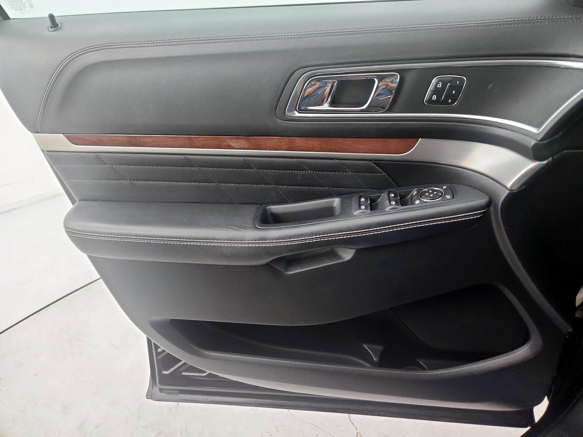 Thumbnail: 2018 Ford Explorer - 12