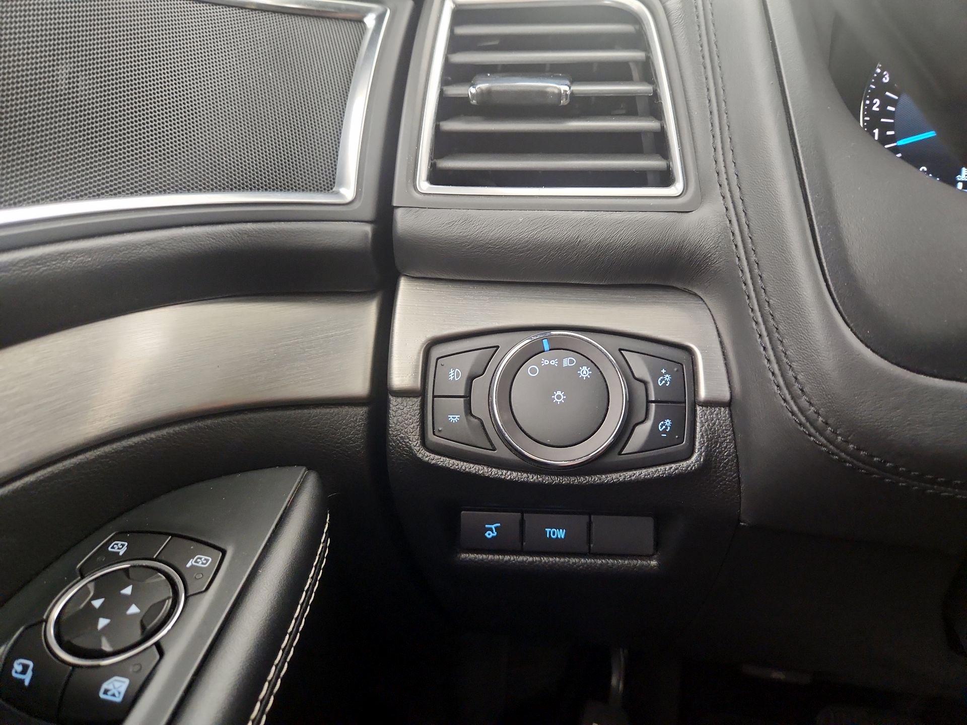 Thumbnail: 2018 Ford Explorer - 13