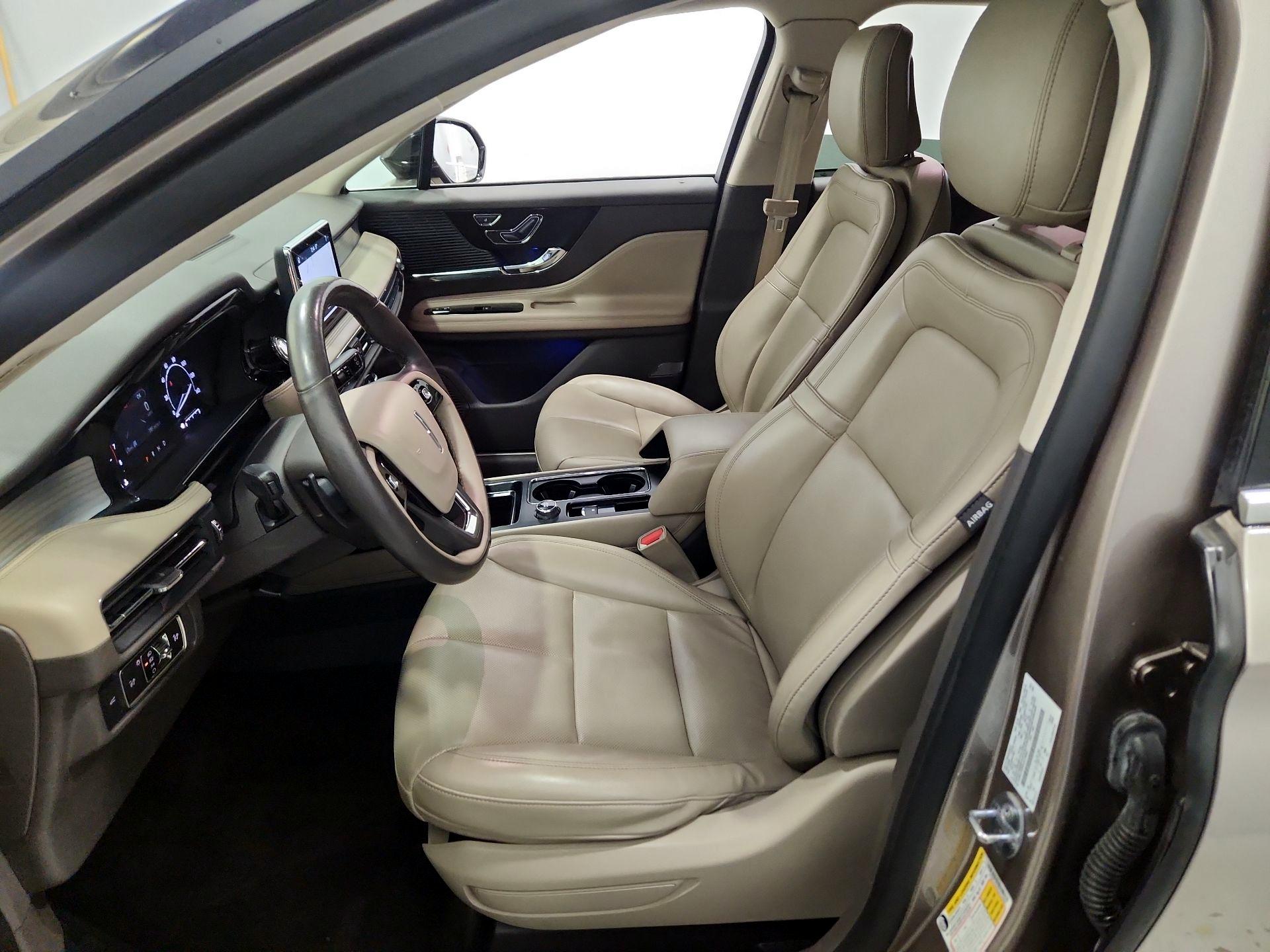 Thumbnail: 2020 Lincoln Corsair - 11