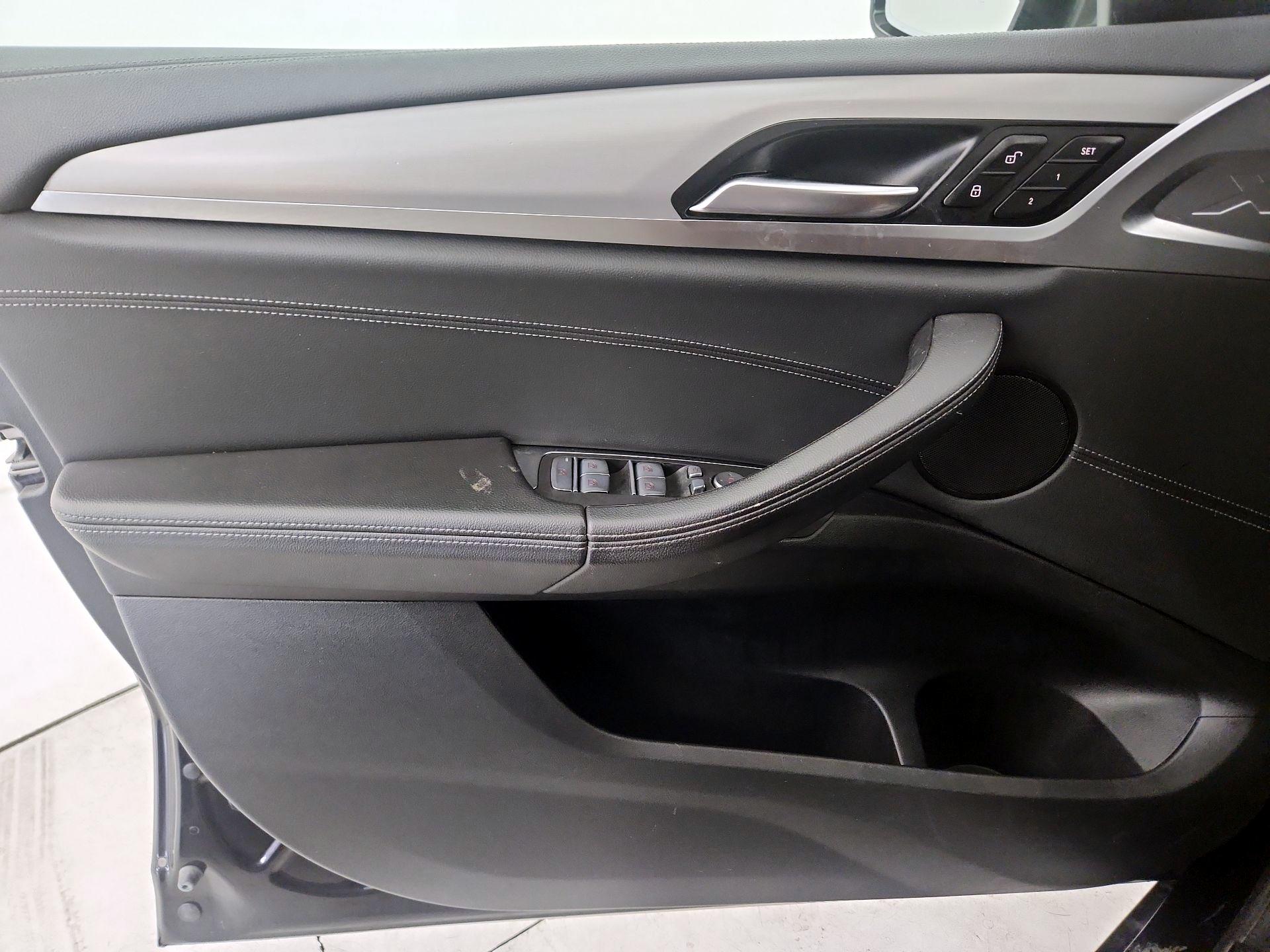 Thumbnail: 2021 BMW X3 - 12