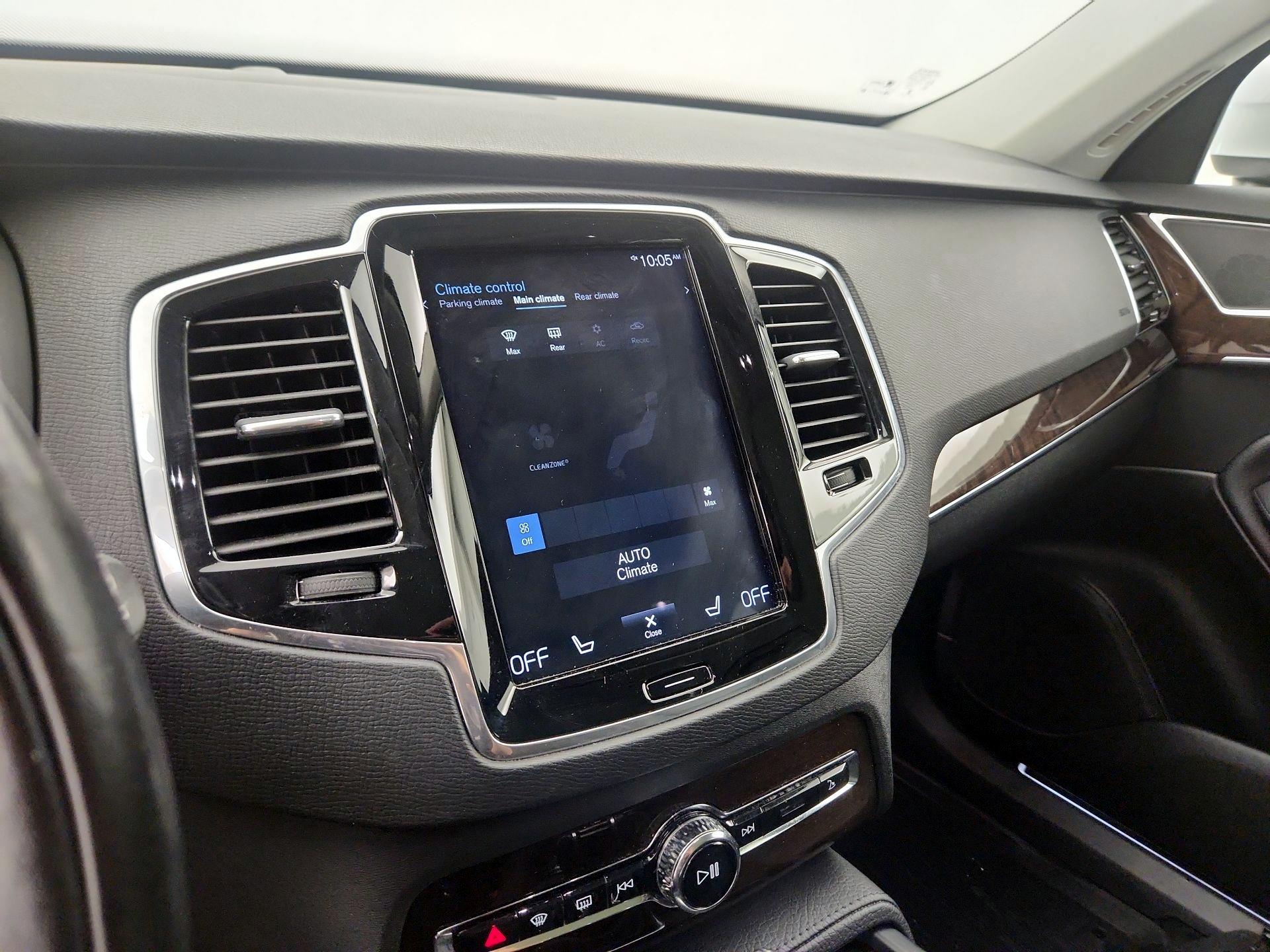 Thumbnail: 2018 Volvo XC90 - 17