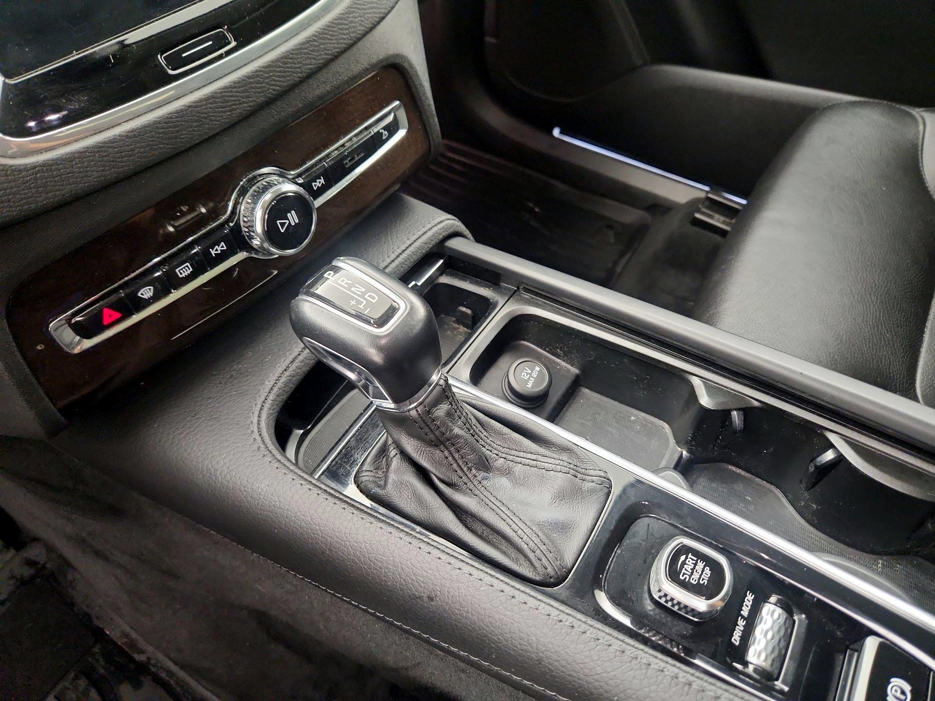 Thumbnail: 2018 Volvo XC90 - 18