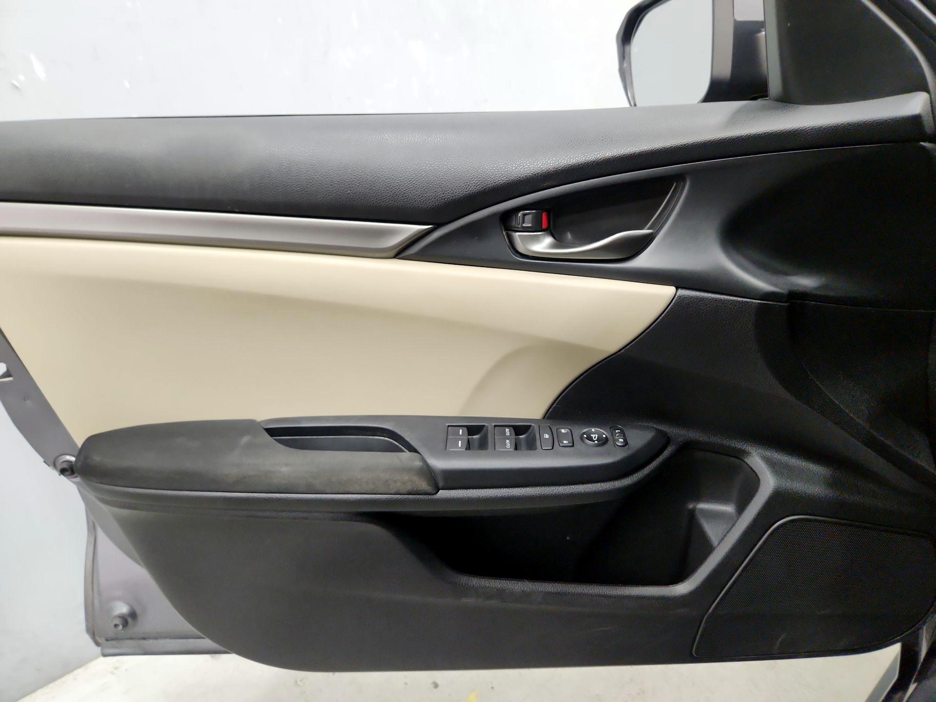 Thumbnail: 2018 Honda Civic - 12