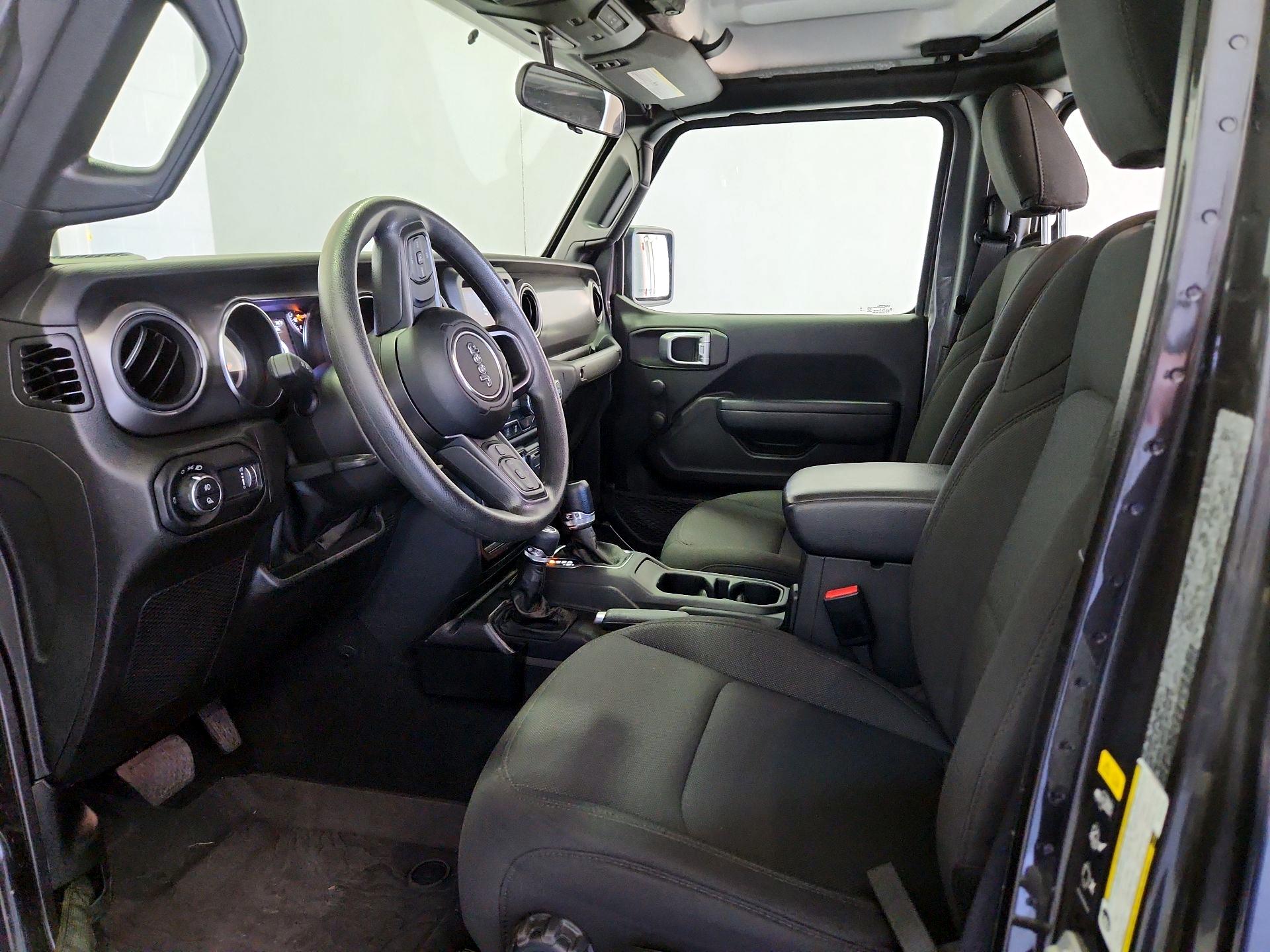 Thumbnail: 2023 Jeep Gladiator - 11