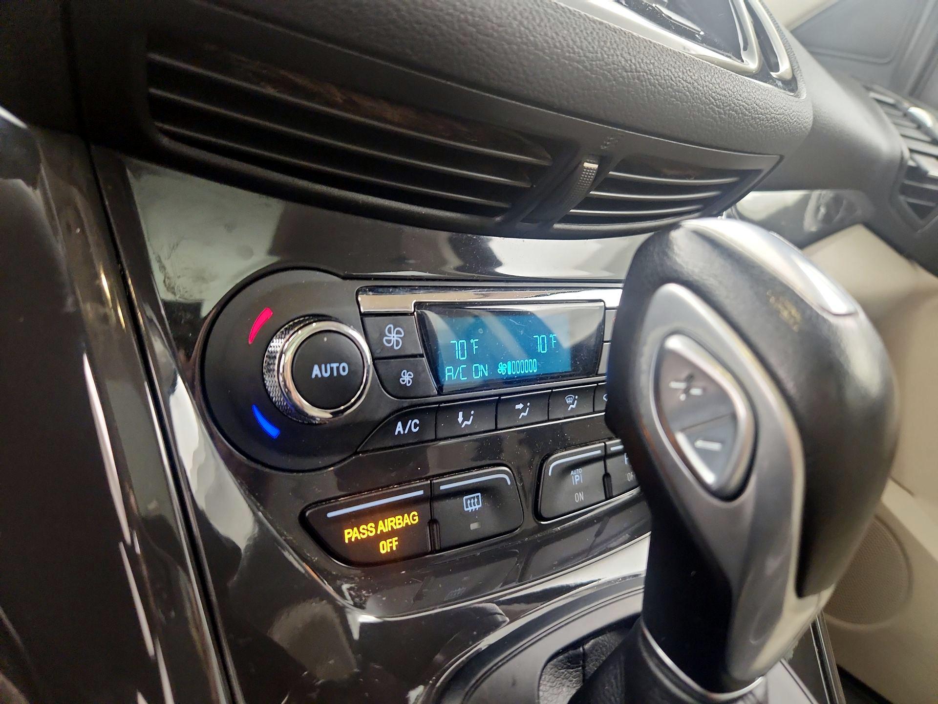 Thumbnail: 2016 Ford Escape - 17