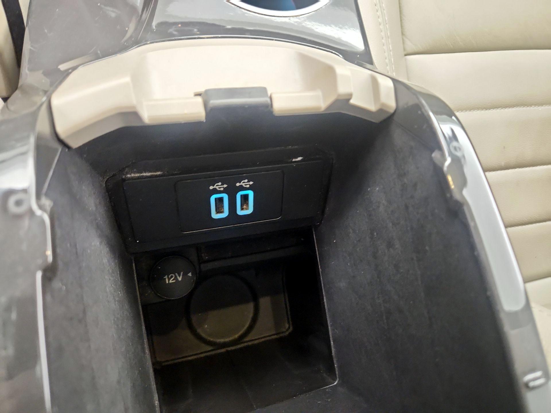 Thumbnail: 2016 Ford Escape - 19