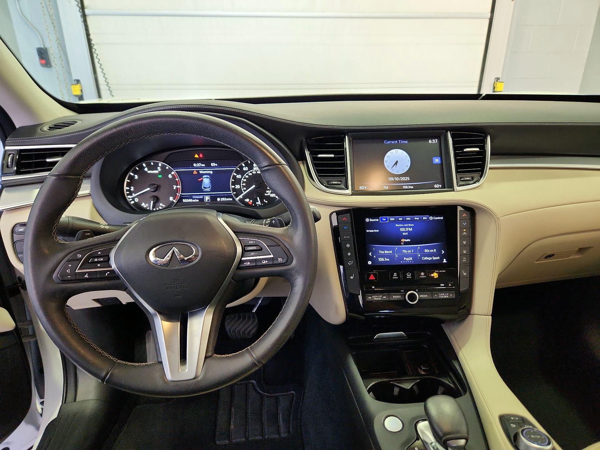 Thumbnail: 2019 INFINITI QX50 - 9