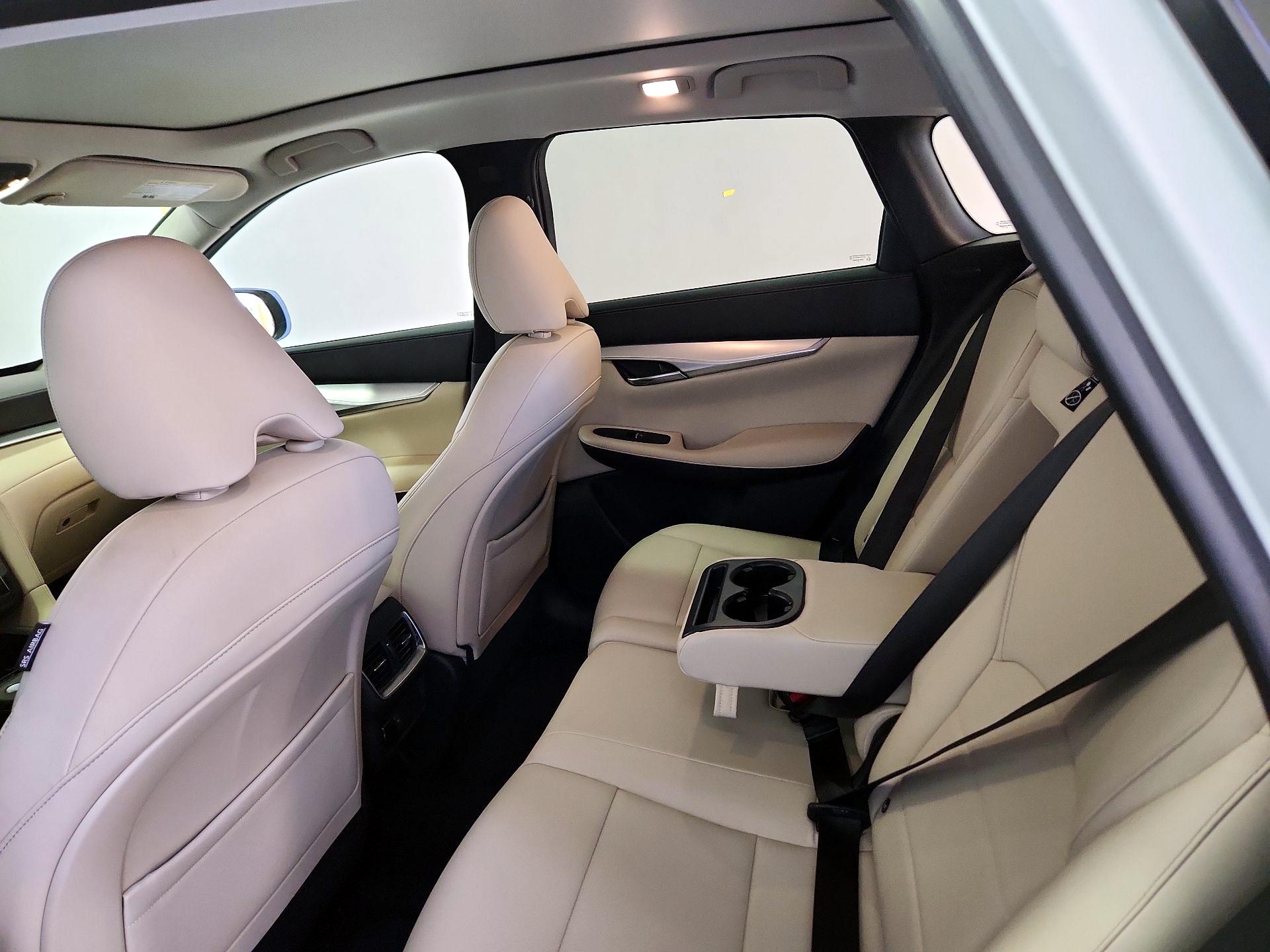 Thumbnail: 2019 INFINITI QX50 - 19