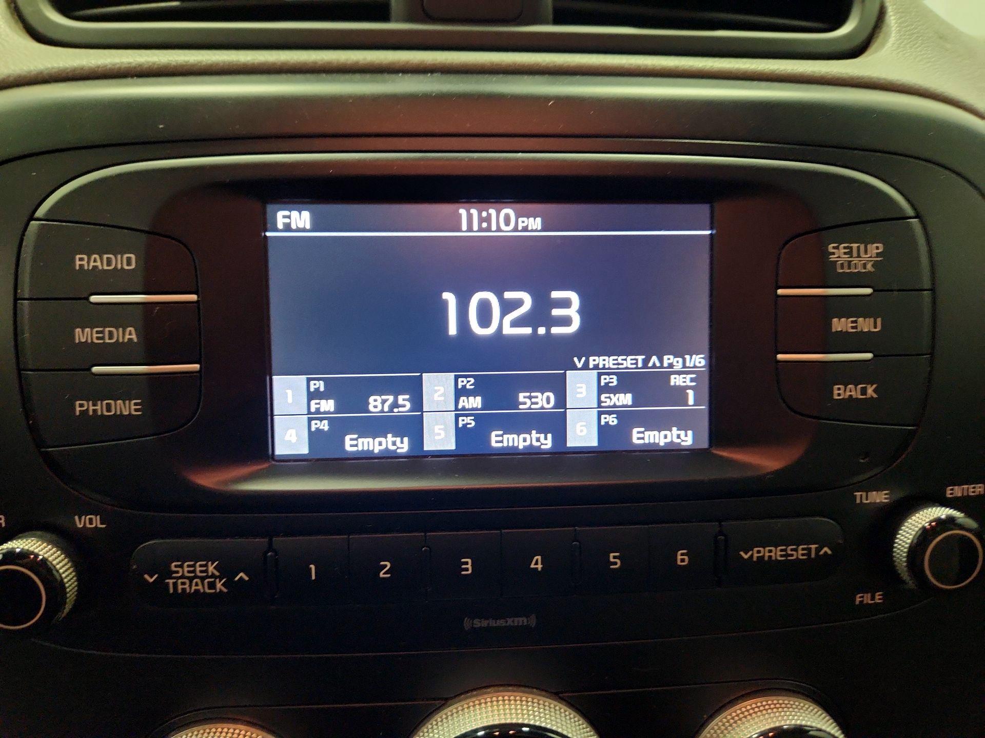 Thumbnail: 2017 Kia Soul - 14