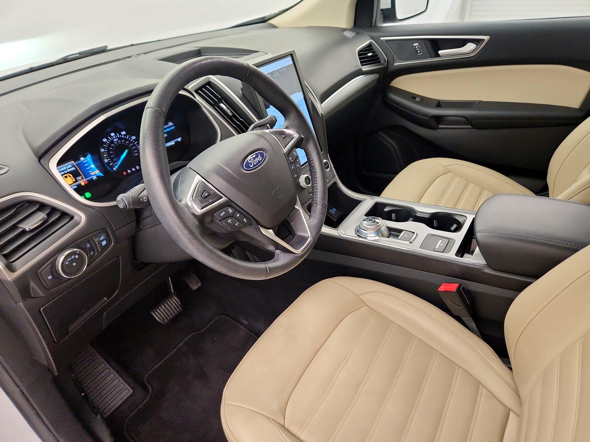 Thumbnail: 2021 Ford Edge - 11