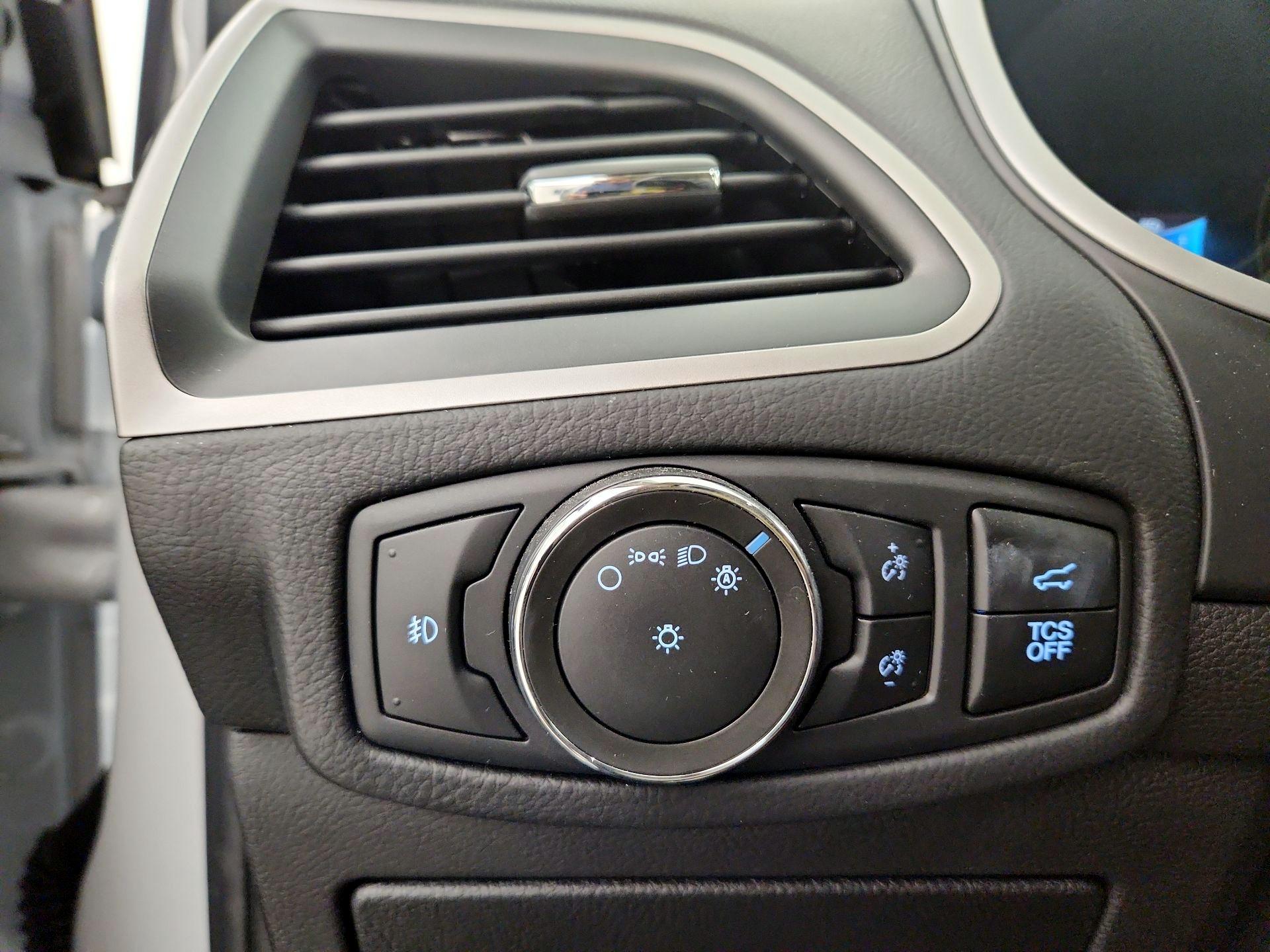 Thumbnail: 2021 Ford Edge - 13