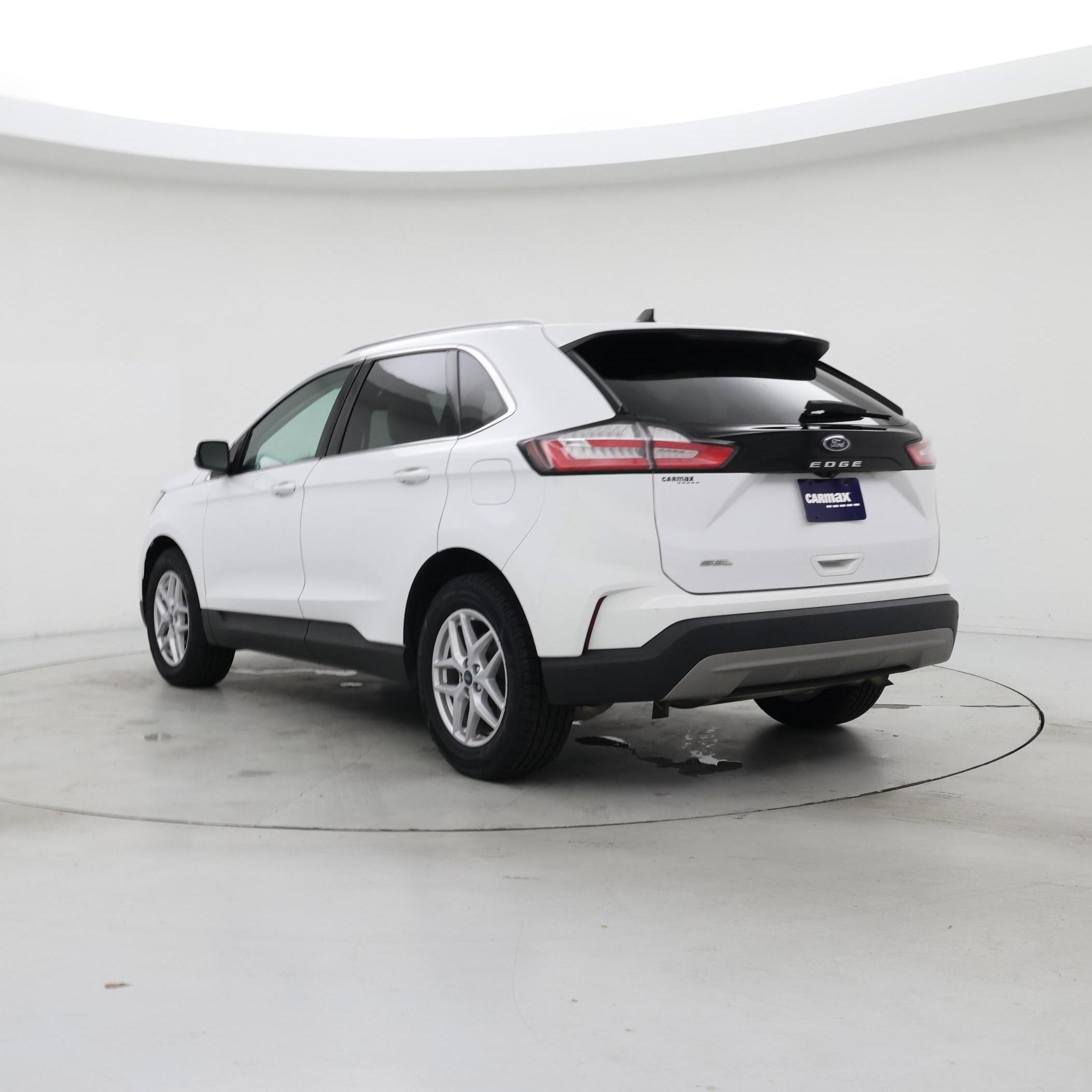 Thumbnail: 2021 Ford Edge - 2