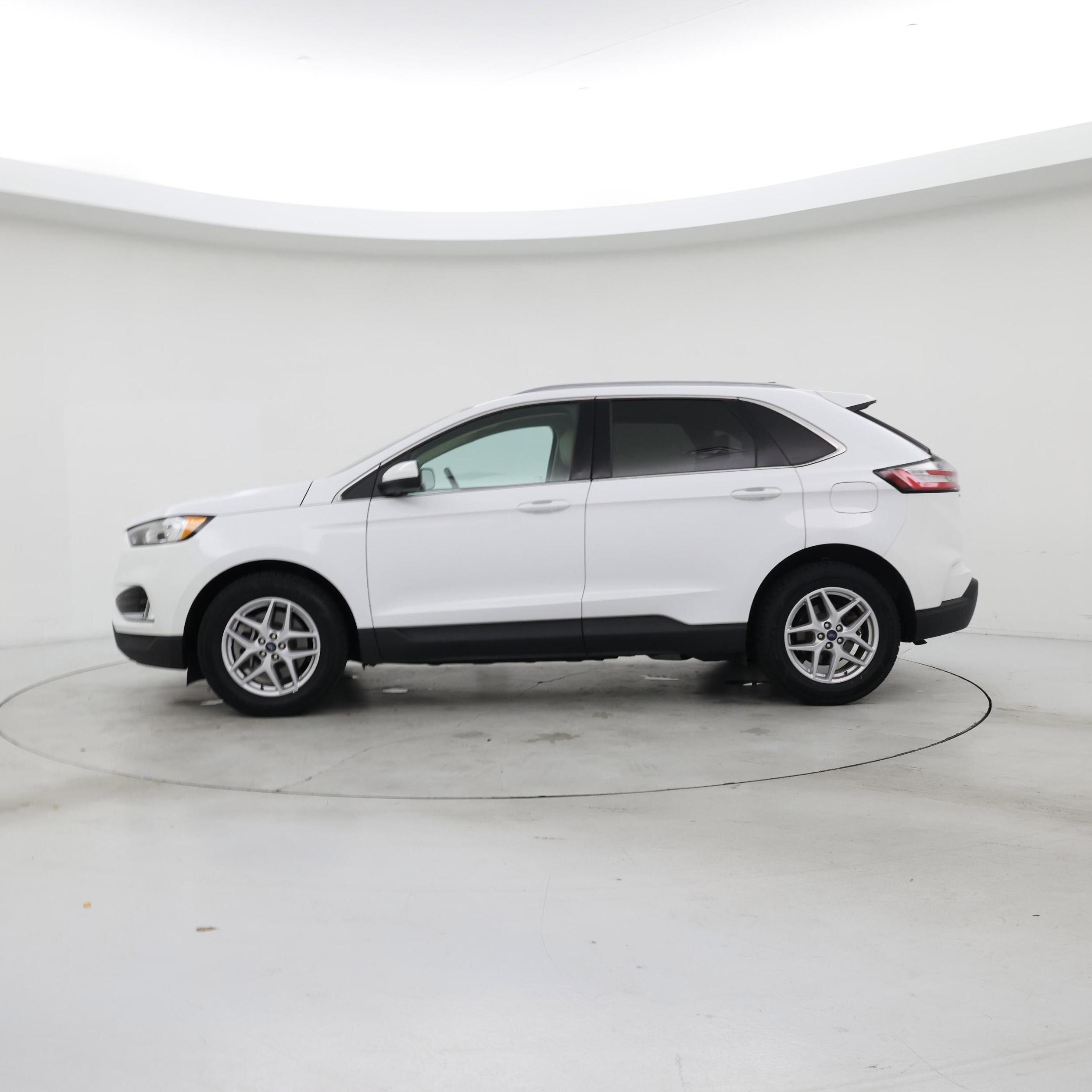 Thumbnail: 2021 Ford Edge - 3