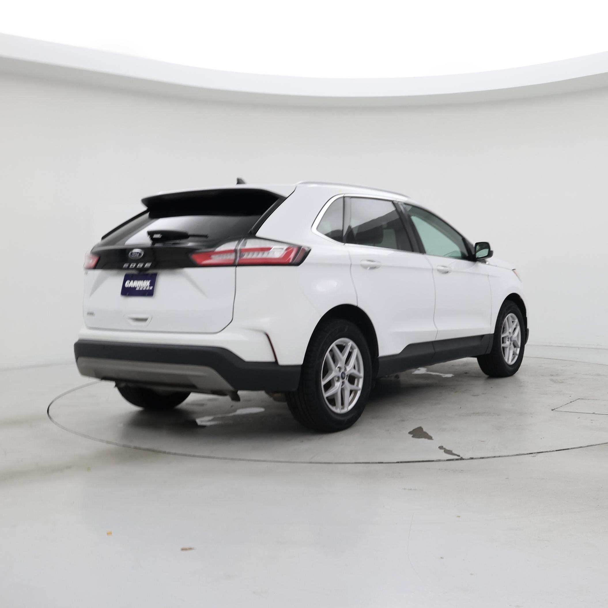 Thumbnail: 2021 Ford Edge - 8