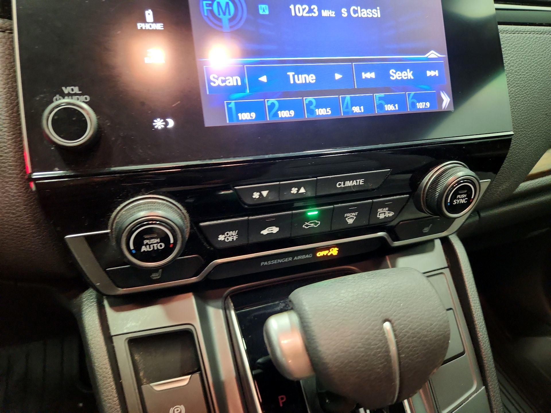 Thumbnail: 2019 Honda CR-V - 16