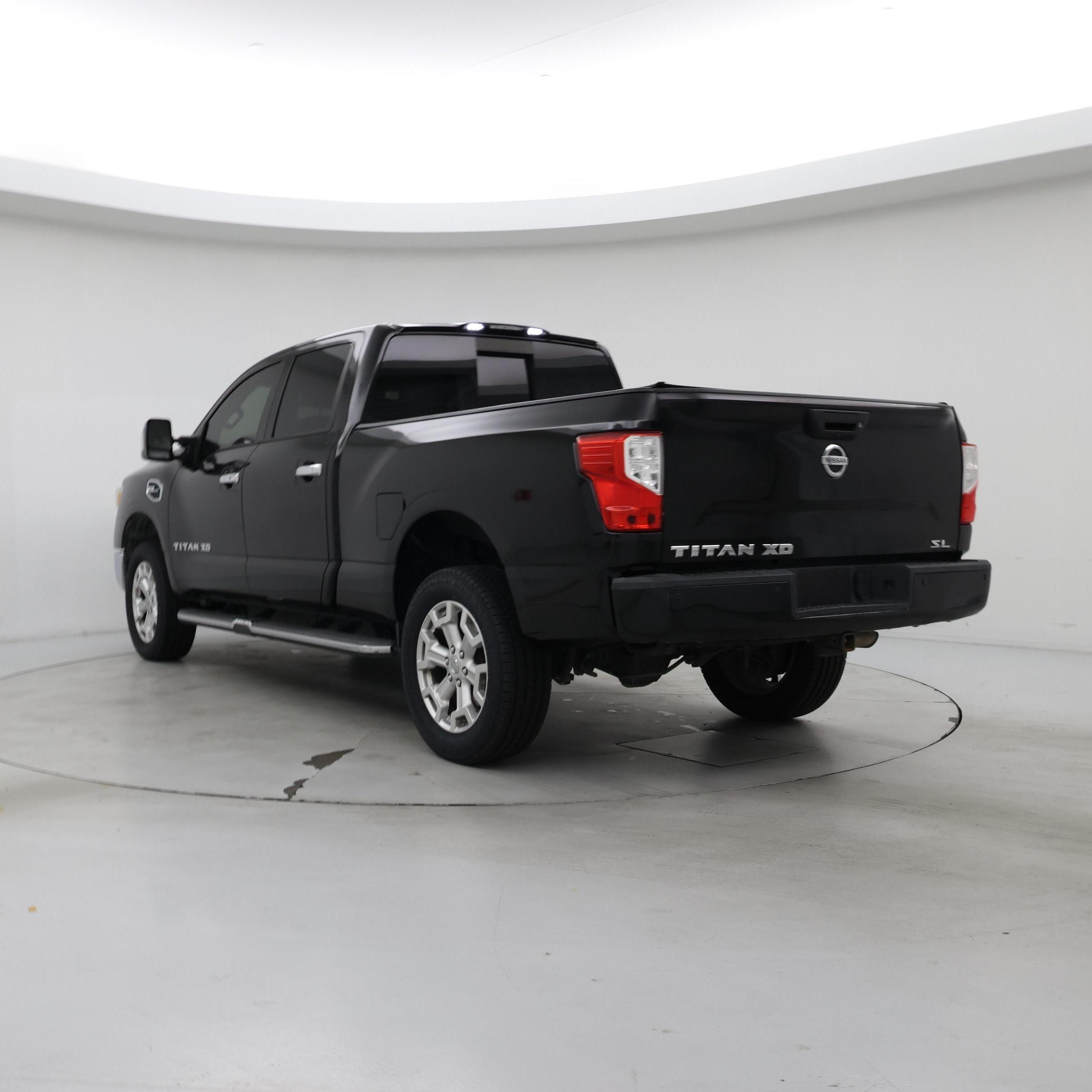Thumbnail: 2017 Nissan Titan - 2