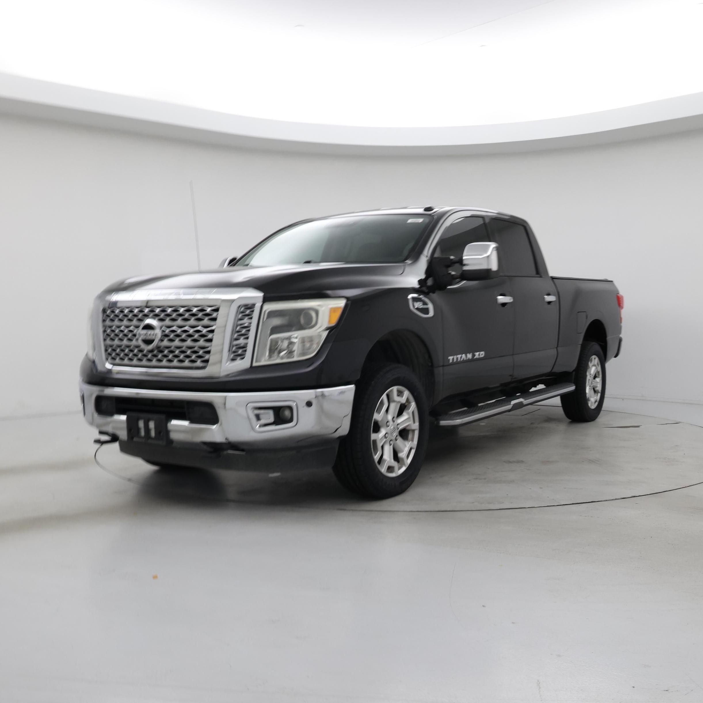 Thumbnail: 2017 Nissan Titan - 4