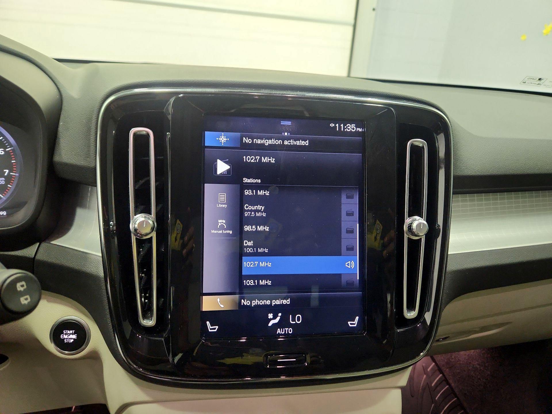 Thumbnail: 2020 Volvo XC40 - 15
