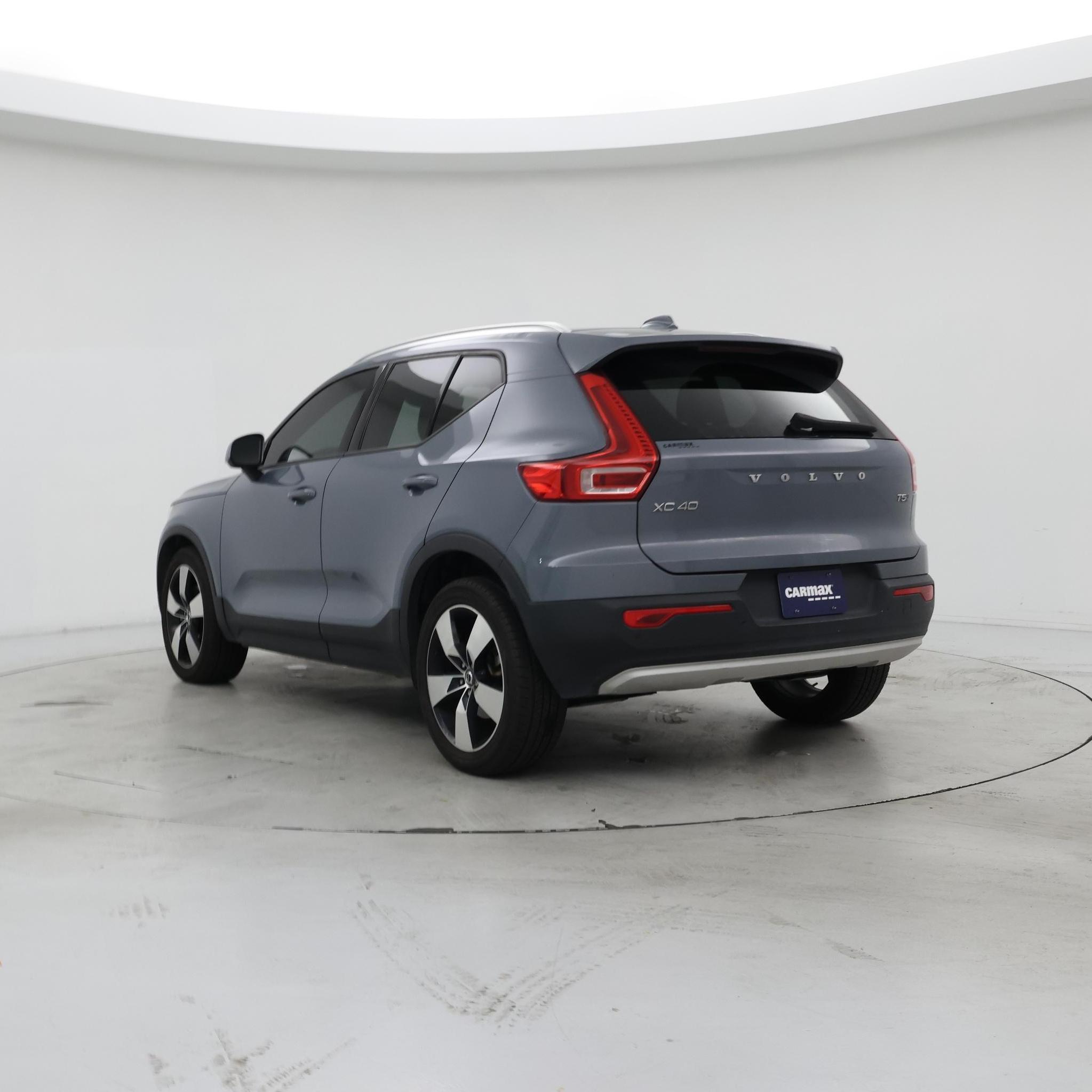 Thumbnail: 2020 Volvo XC40 - 2