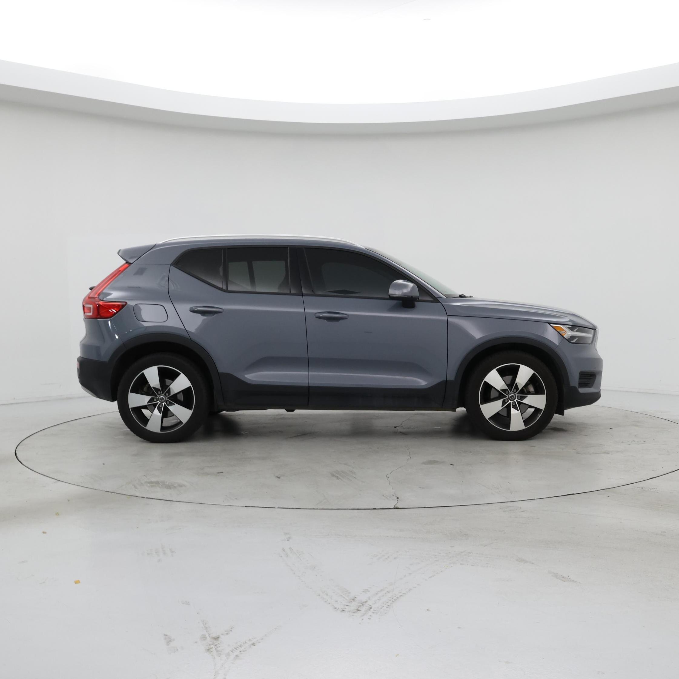 Thumbnail: 2020 Volvo XC40 - 7