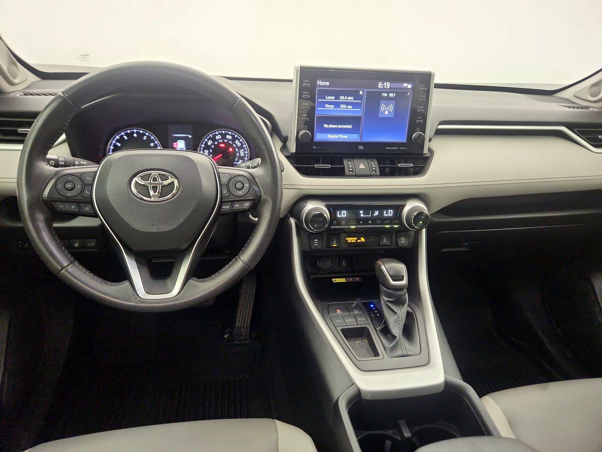 Thumbnail: 2022 Toyota RAV4 - 9