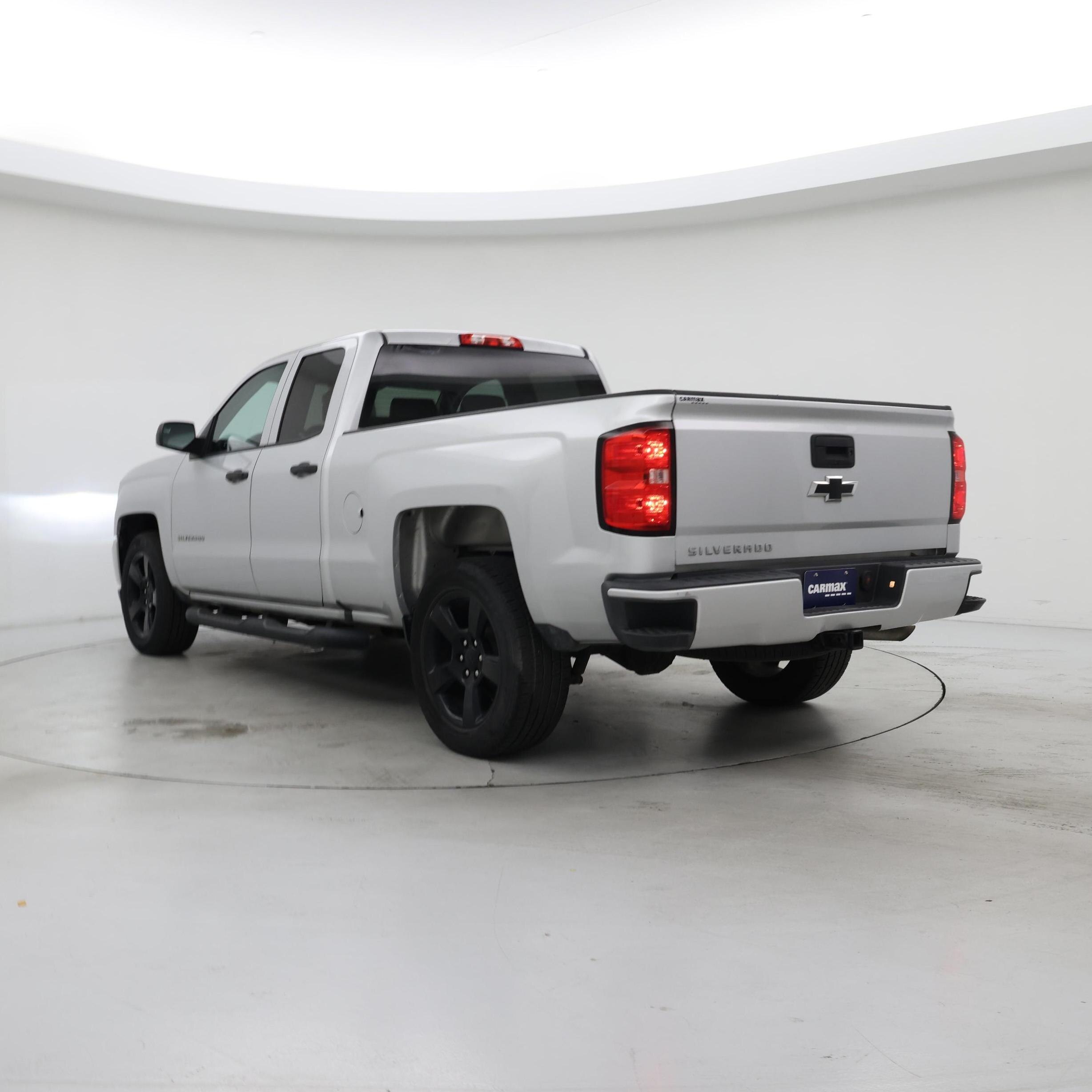 Thumbnail: 2018 Chevrolet Silverado 1500 - 2