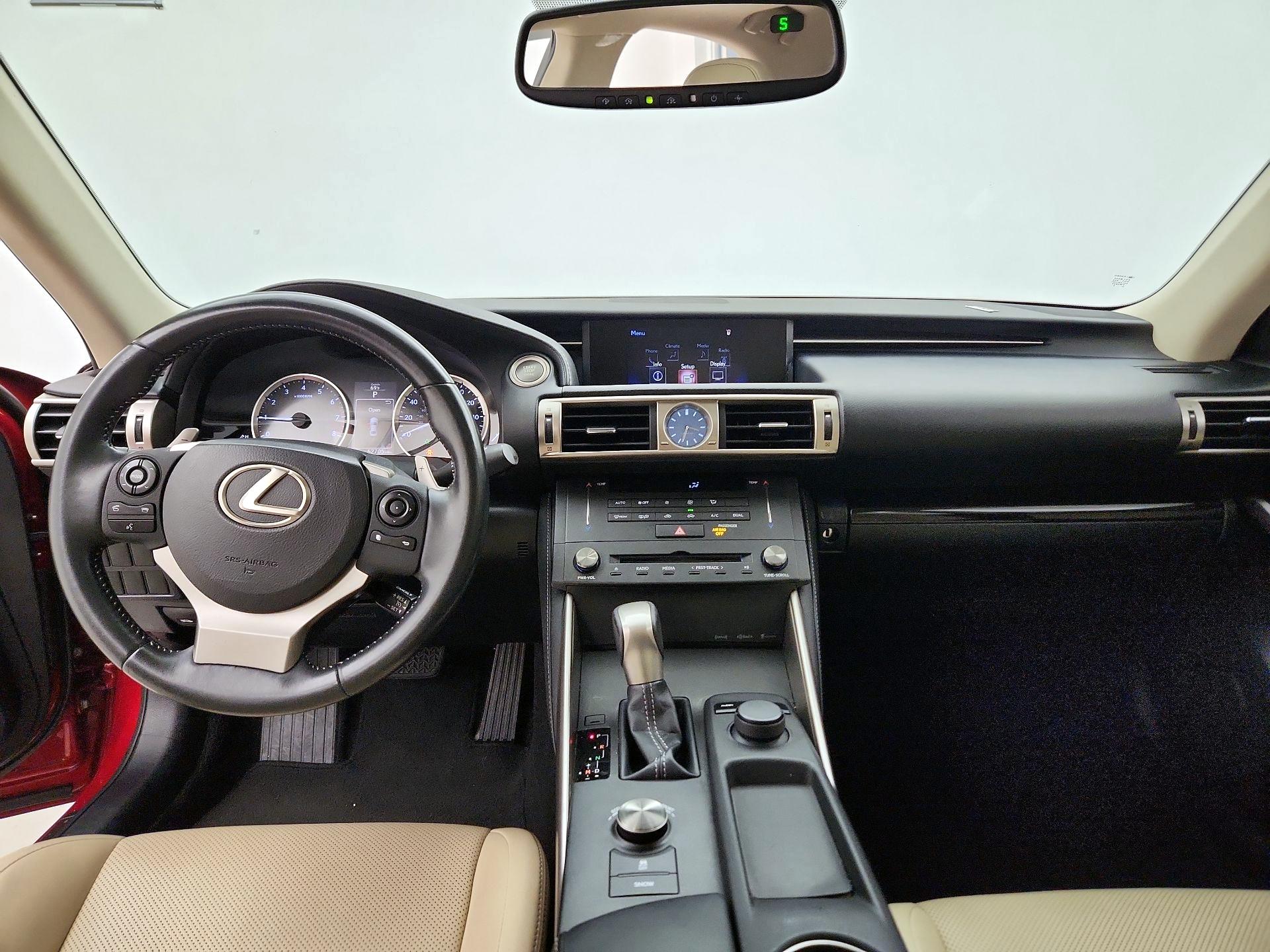 Thumbnail: 2015 Lexus IS - 9