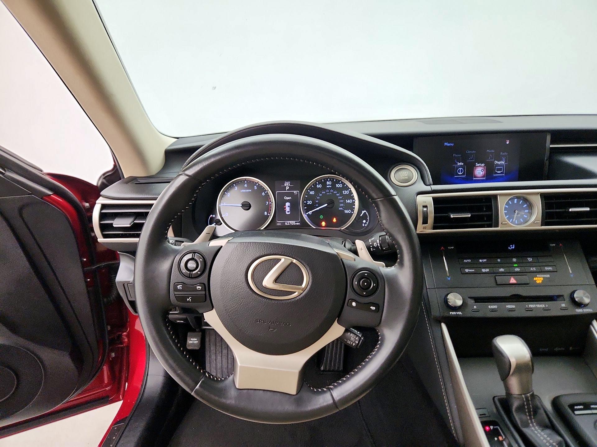Thumbnail: 2015 Lexus IS - 10