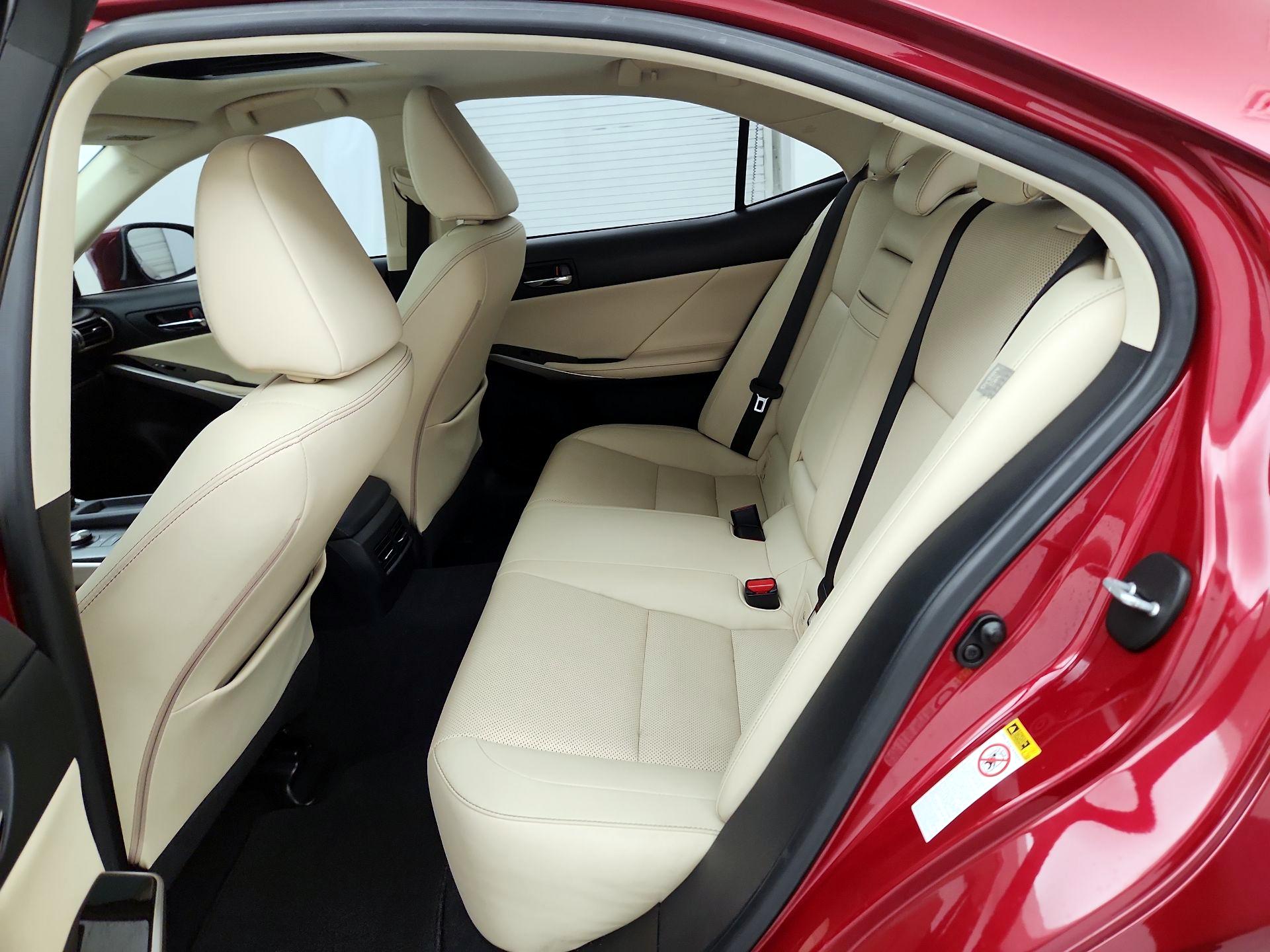 Thumbnail: 2015 Lexus IS - 20