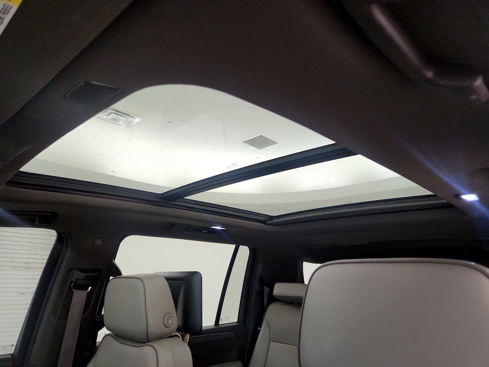 Thumbnail: 2022 GMC Yukon XL - 20