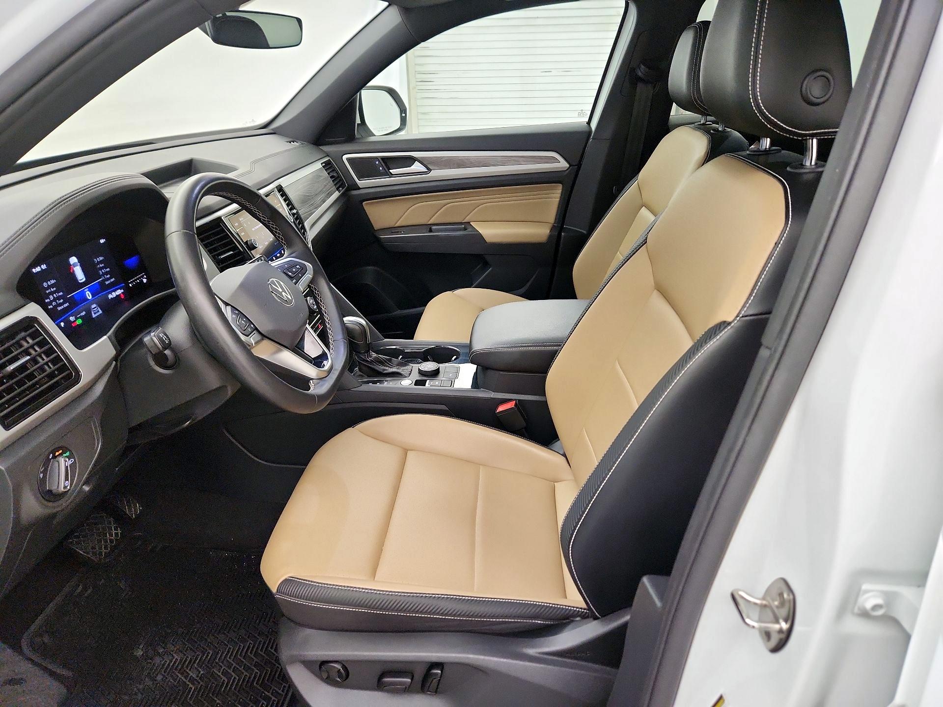 Thumbnail: 2022 Volkswagen Atlas - 11