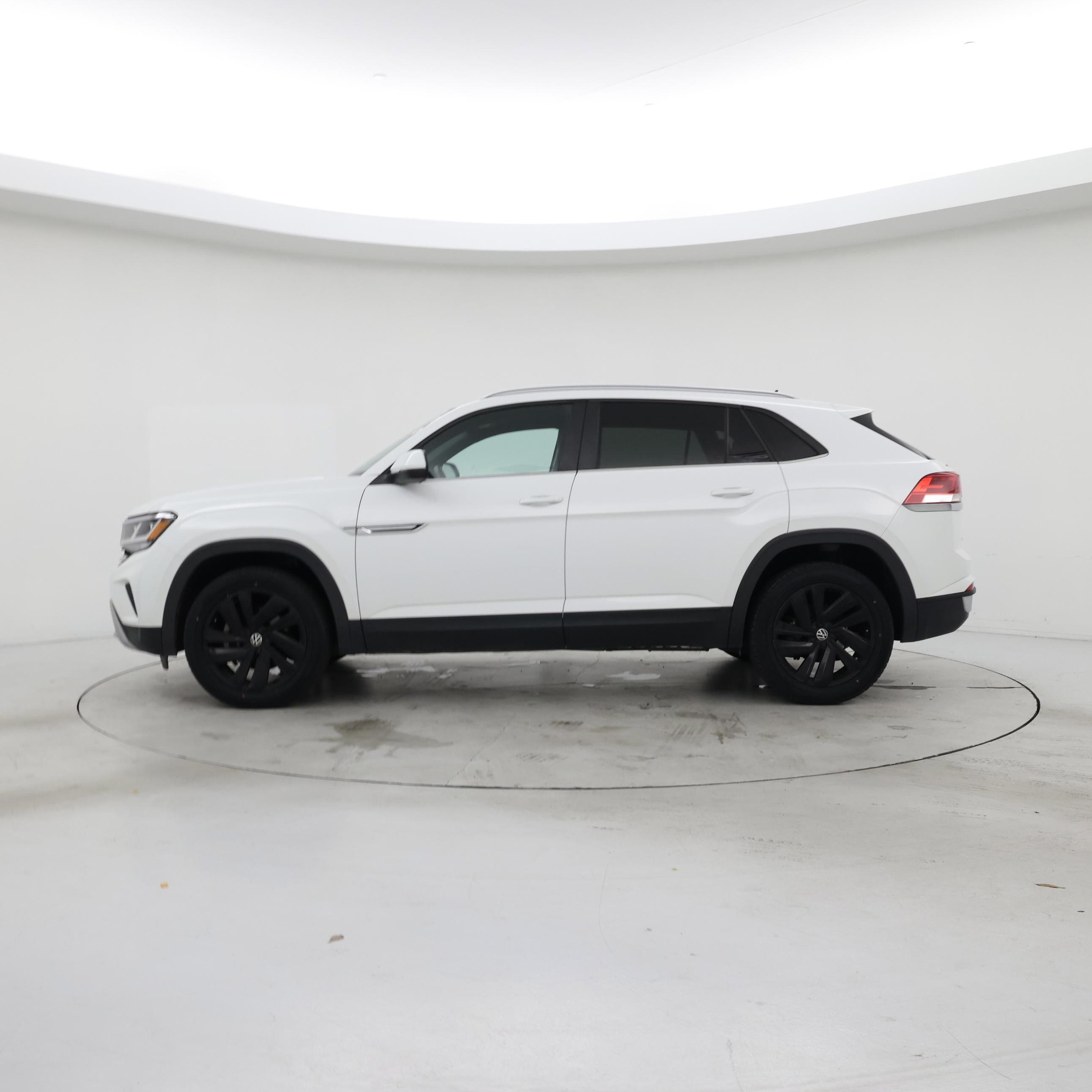 Thumbnail: 2022 Volkswagen Atlas - 3