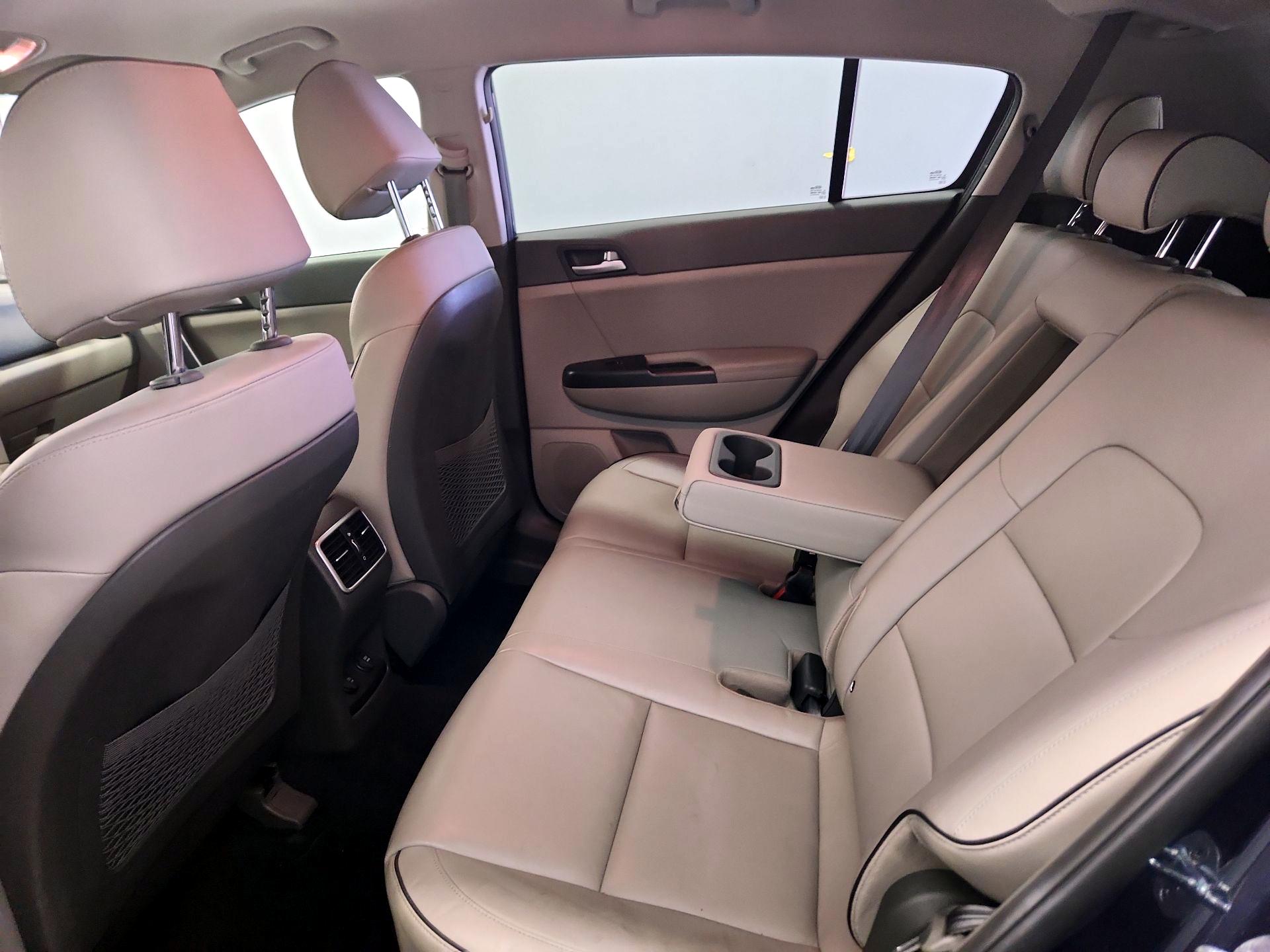Thumbnail: 2017 Kia Sportage - 19