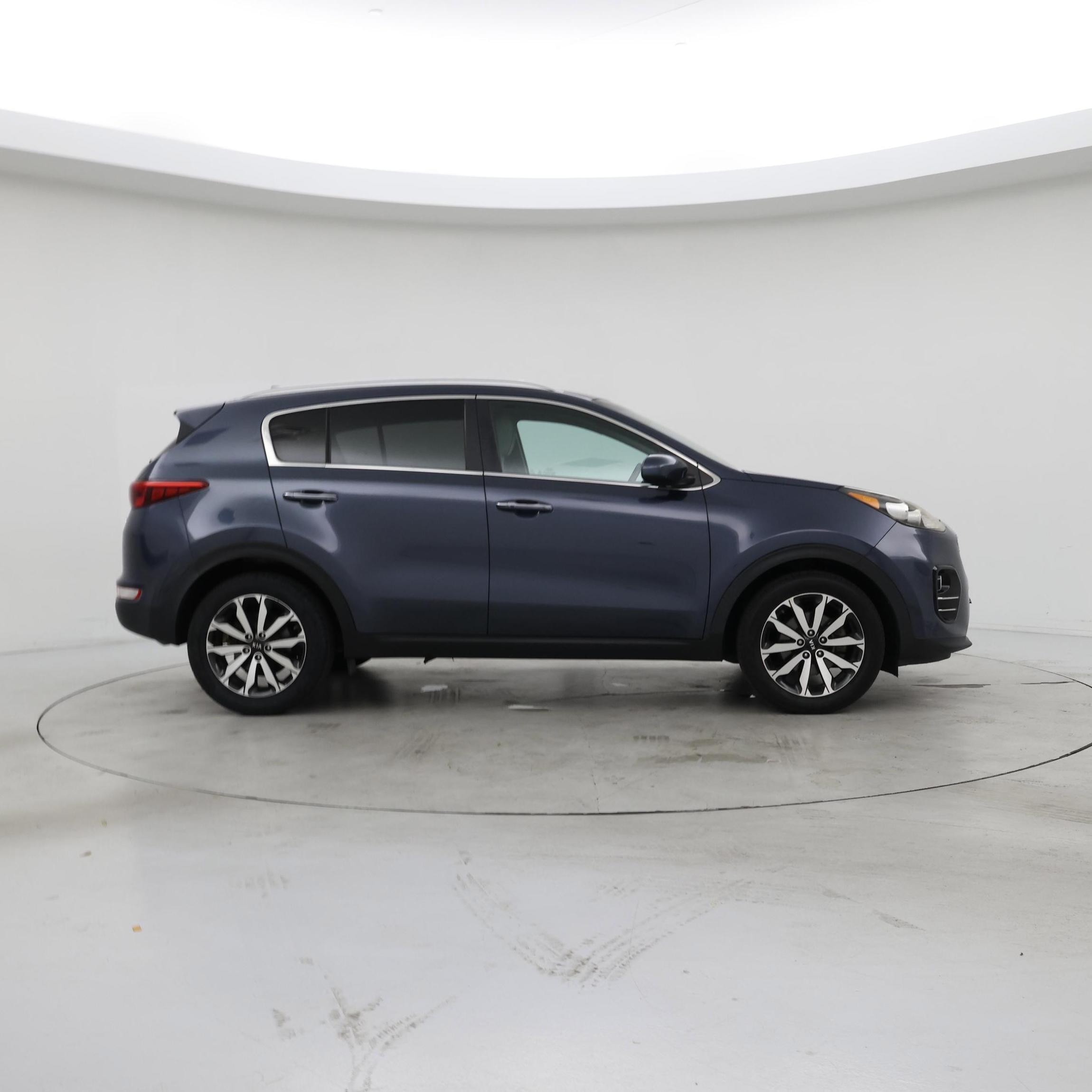 Thumbnail: 2017 Kia Sportage - 7