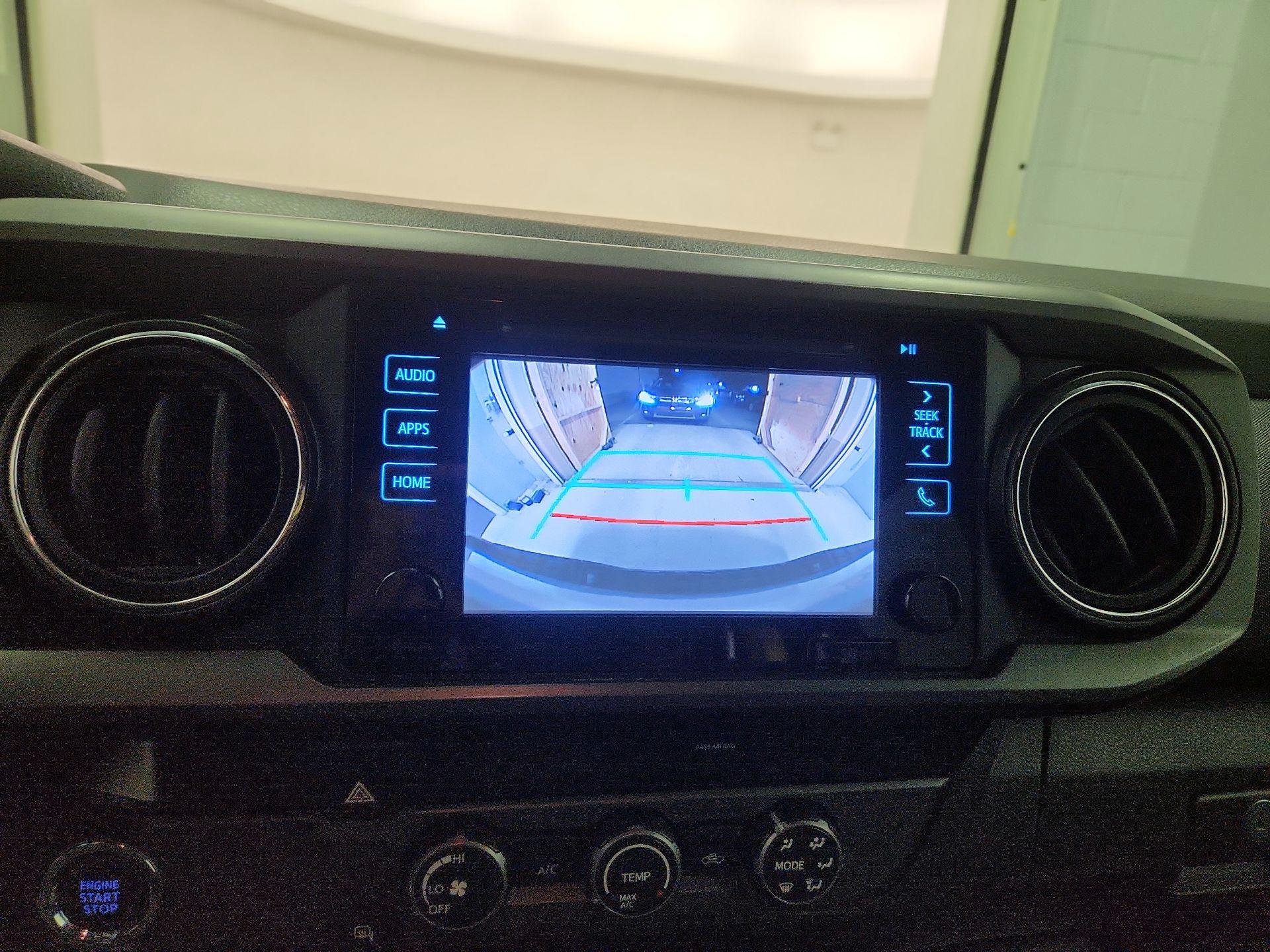Thumbnail: 2019 Toyota Tacoma - 14