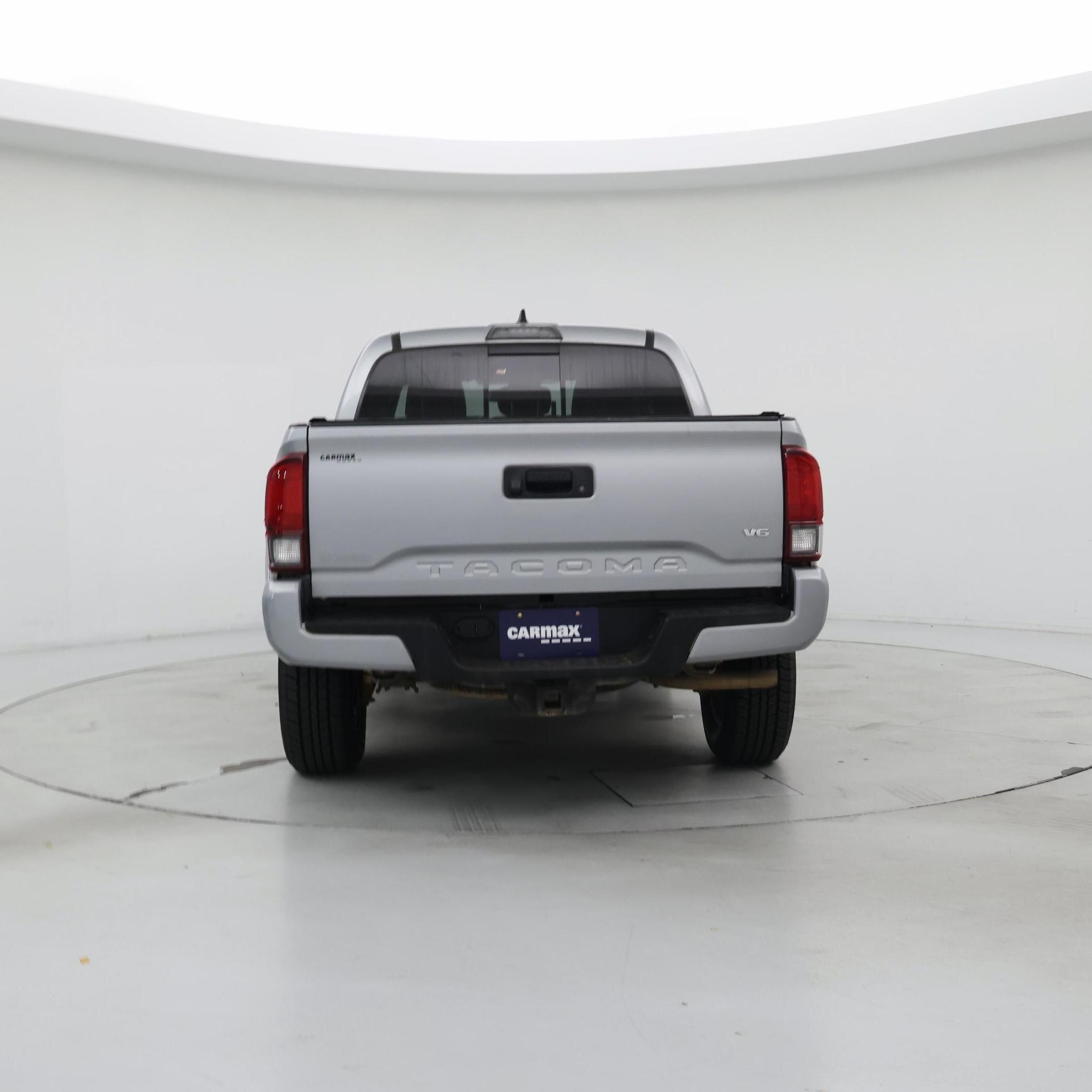 Thumbnail: 2019 Toyota Tacoma - 6