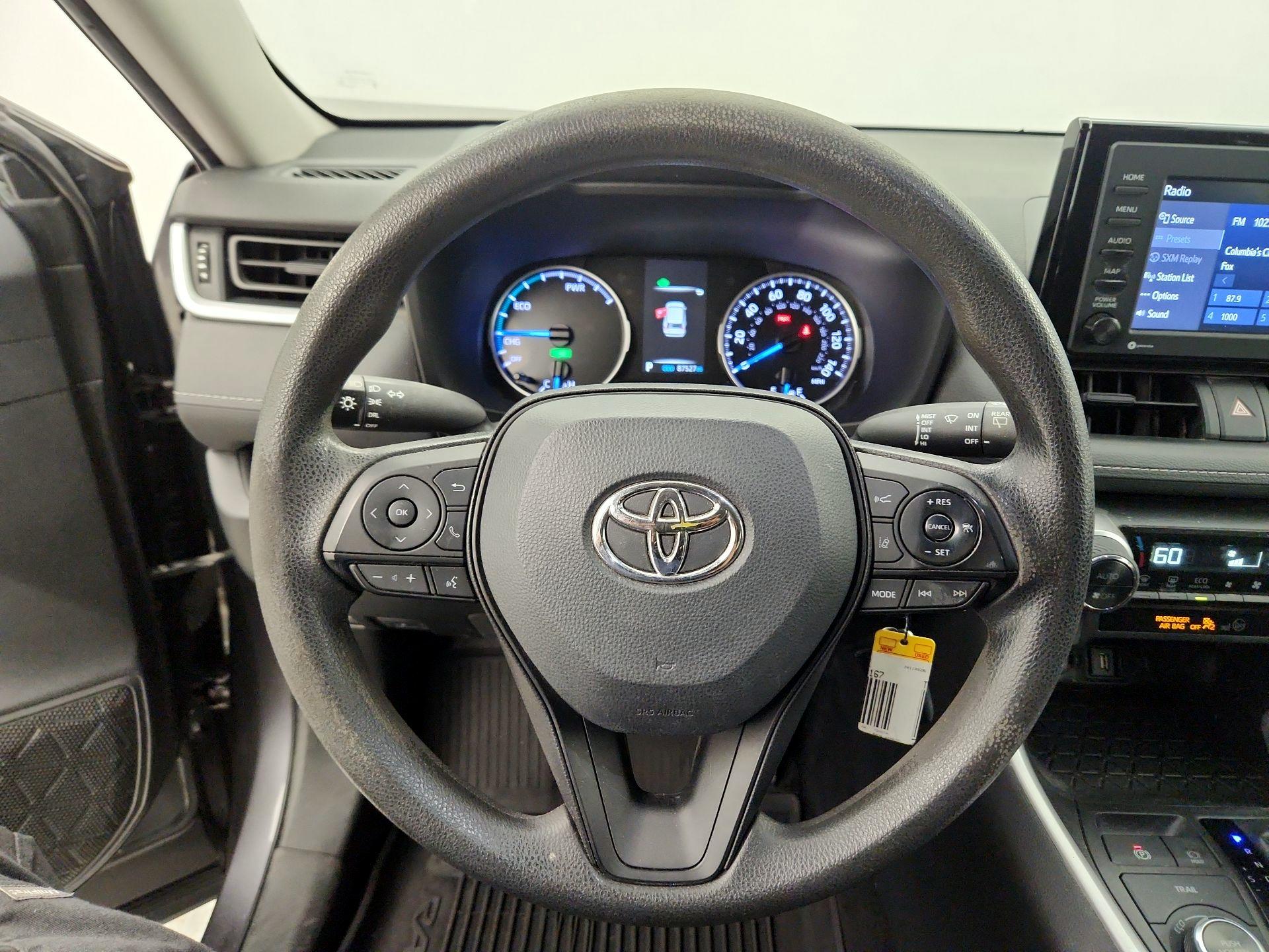 Thumbnail: 2022 Toyota RAV4 - 10