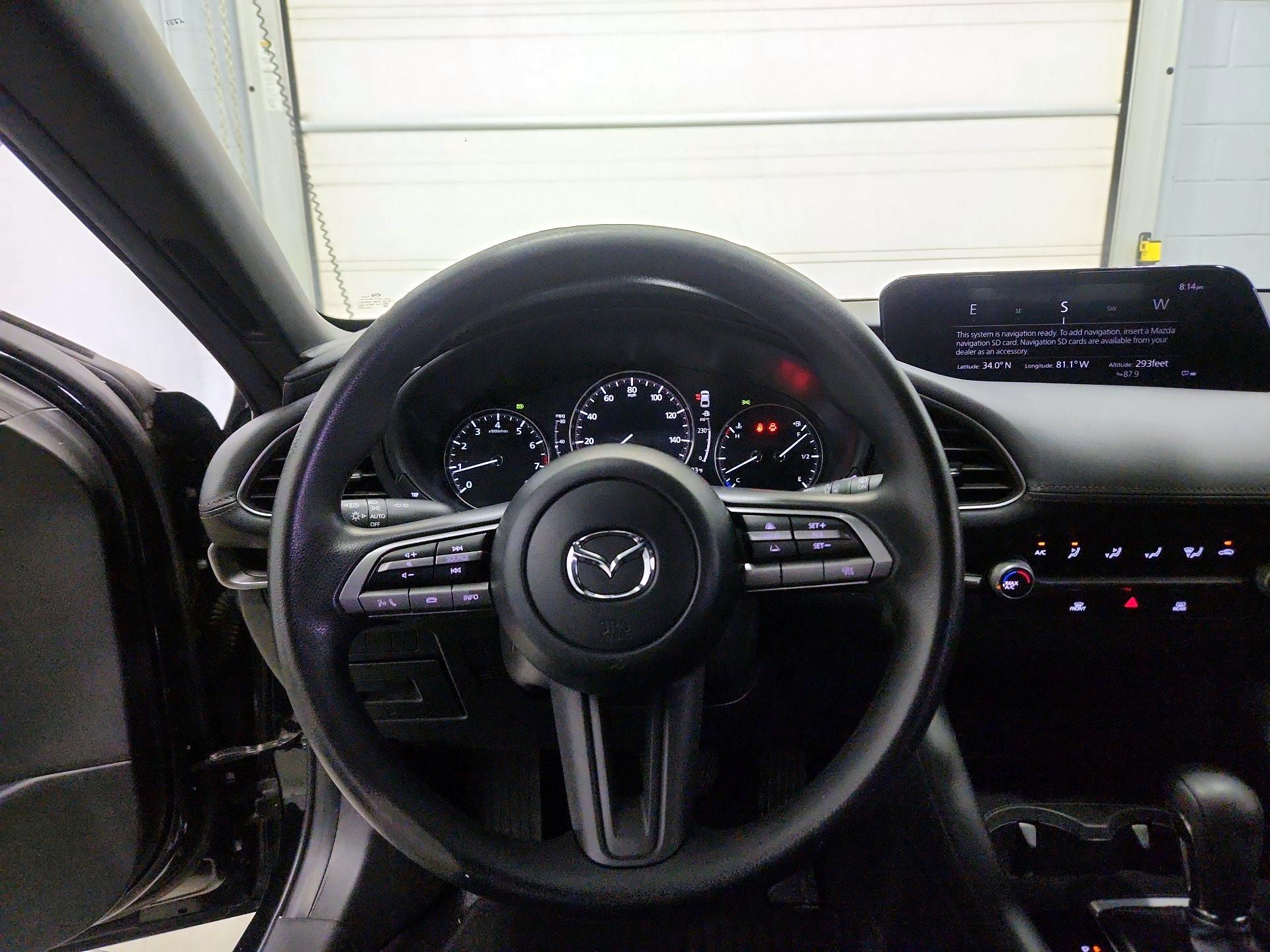 Thumbnail: 2022 Mazda Mazda3 - 10