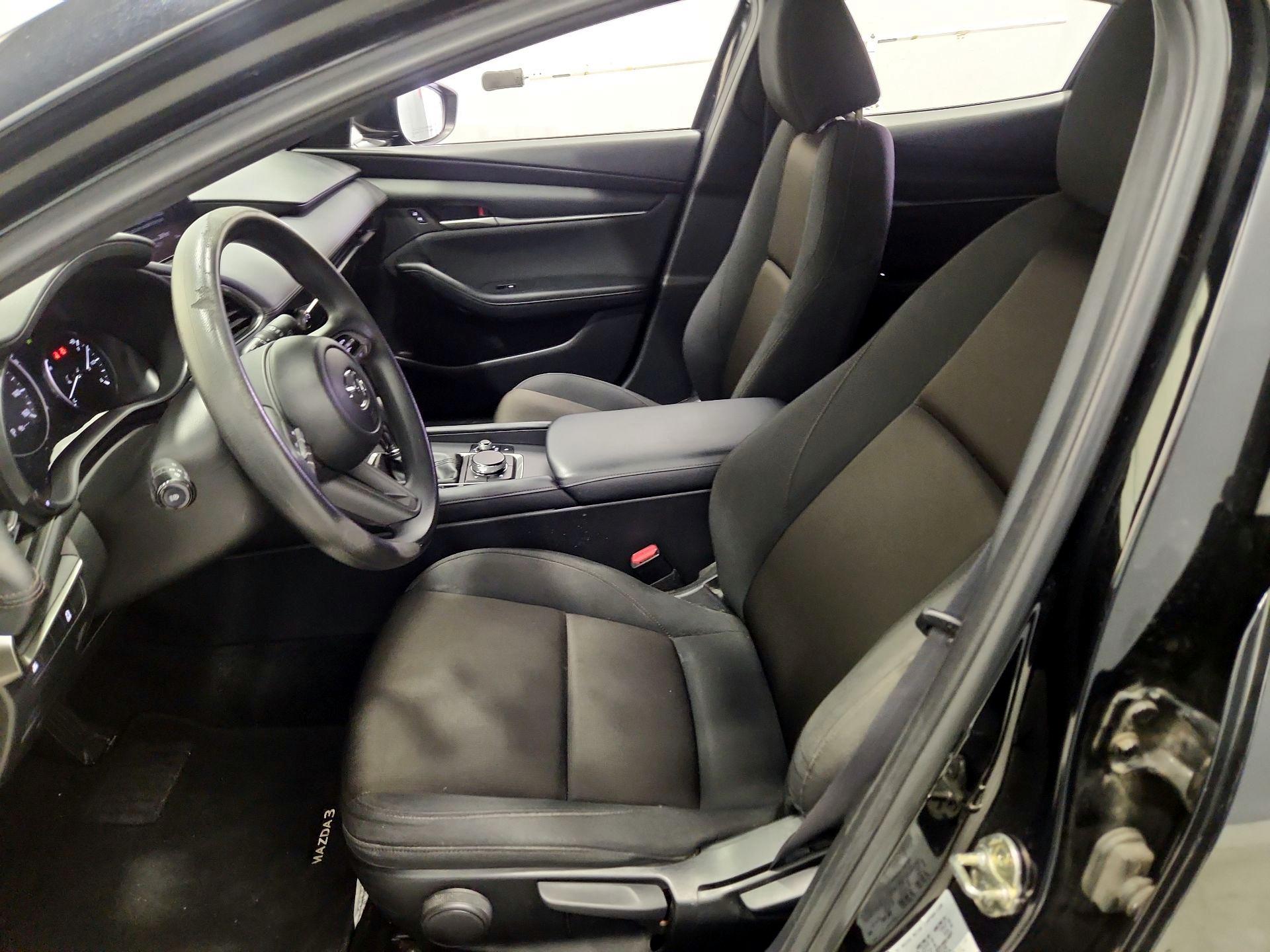 Thumbnail: 2022 Mazda Mazda3 - 11