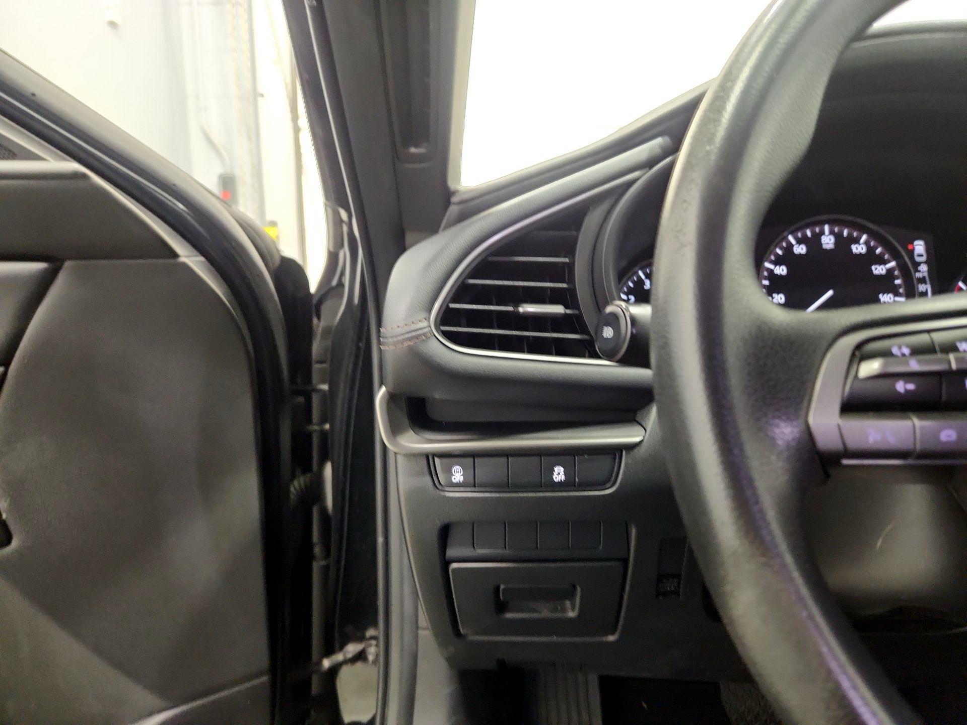 Thumbnail: 2022 Mazda Mazda3 - 13