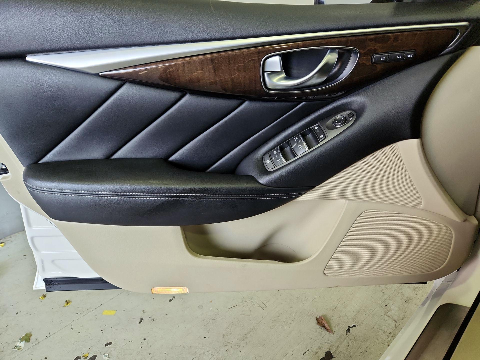 Thumbnail: 2015 INFINITI Q50 - 12