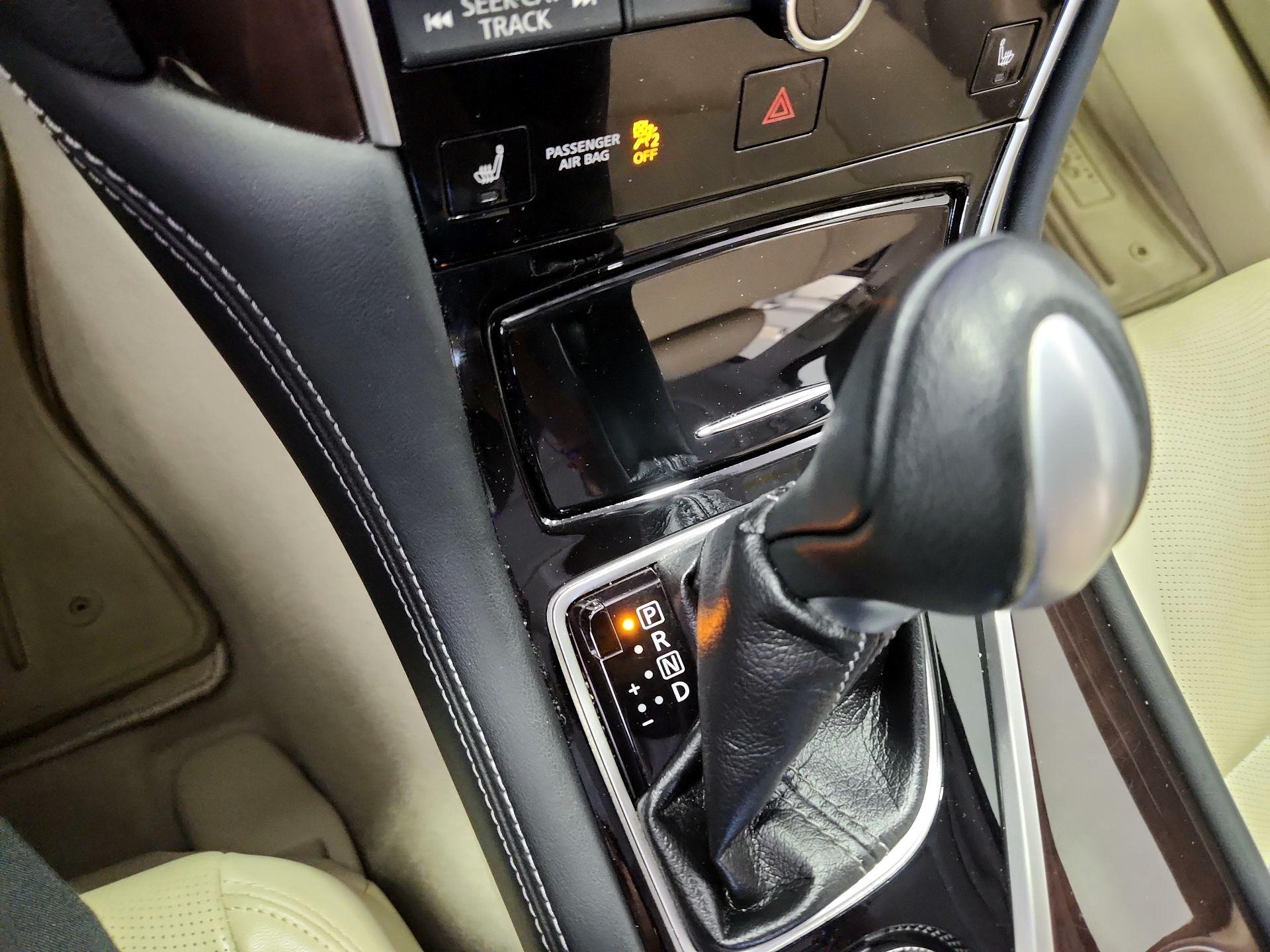 Thumbnail: 2015 INFINITI Q50 - 18
