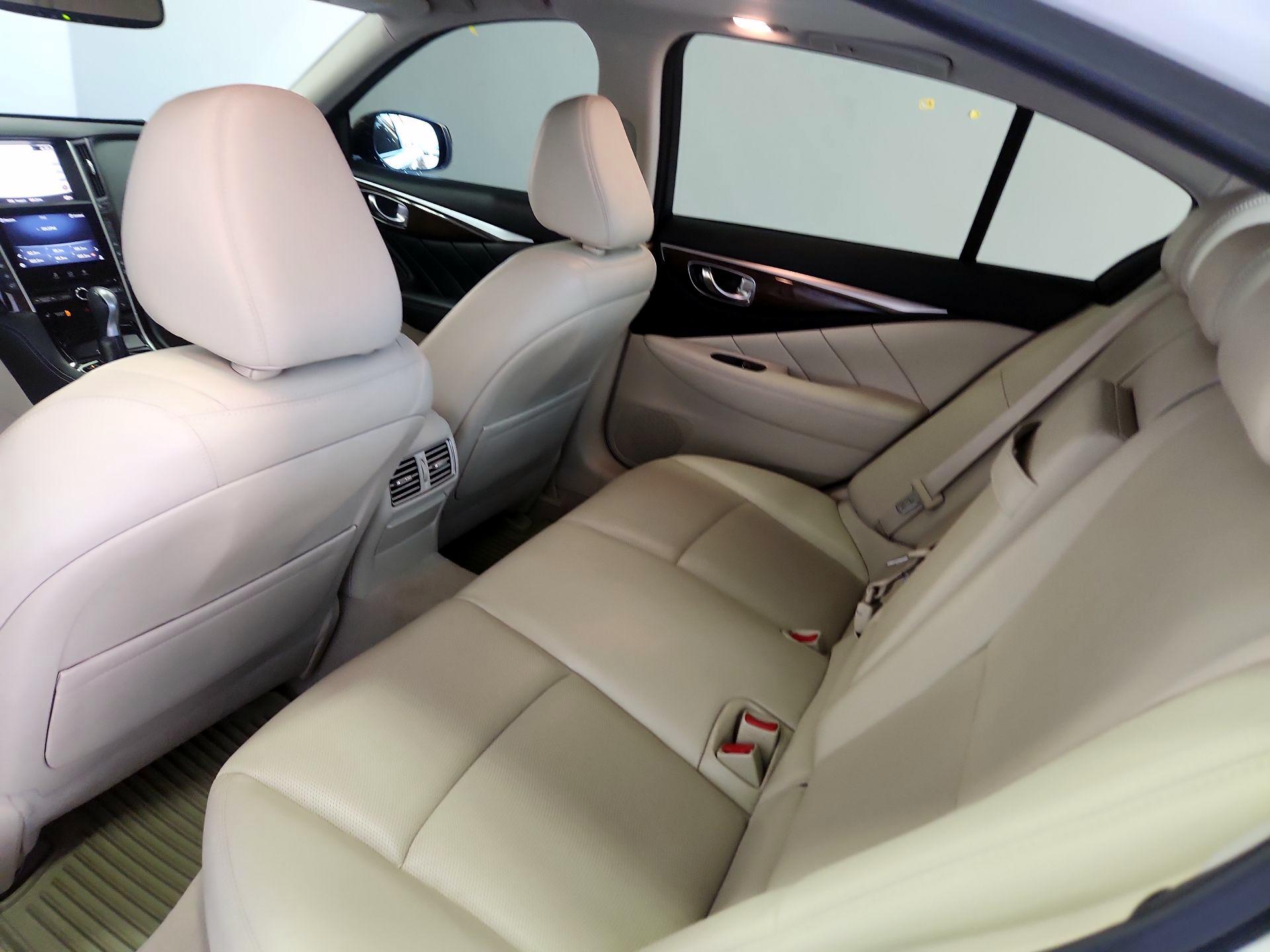 Thumbnail: 2015 INFINITI Q50 - 20