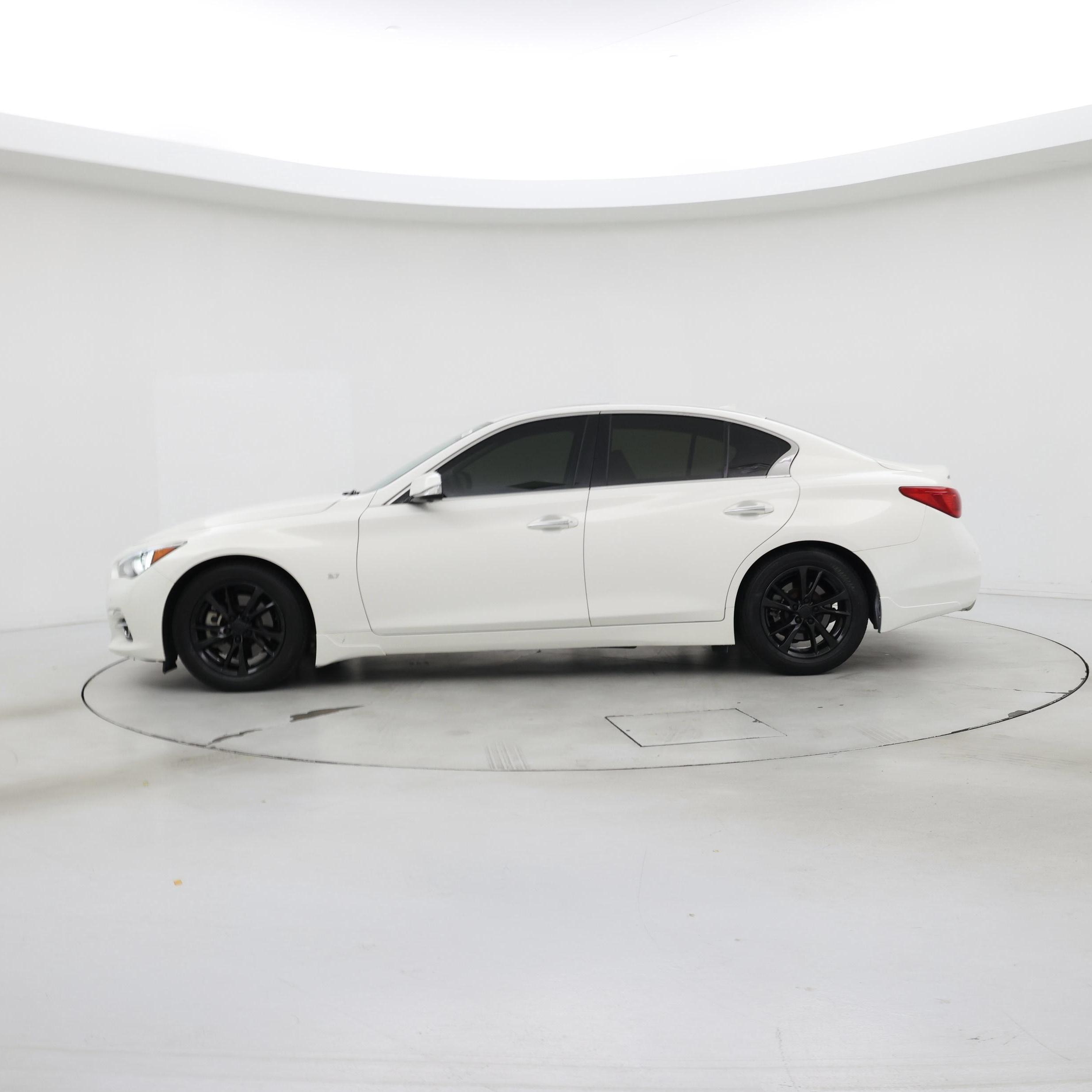 Thumbnail: 2015 INFINITI Q50 - 3