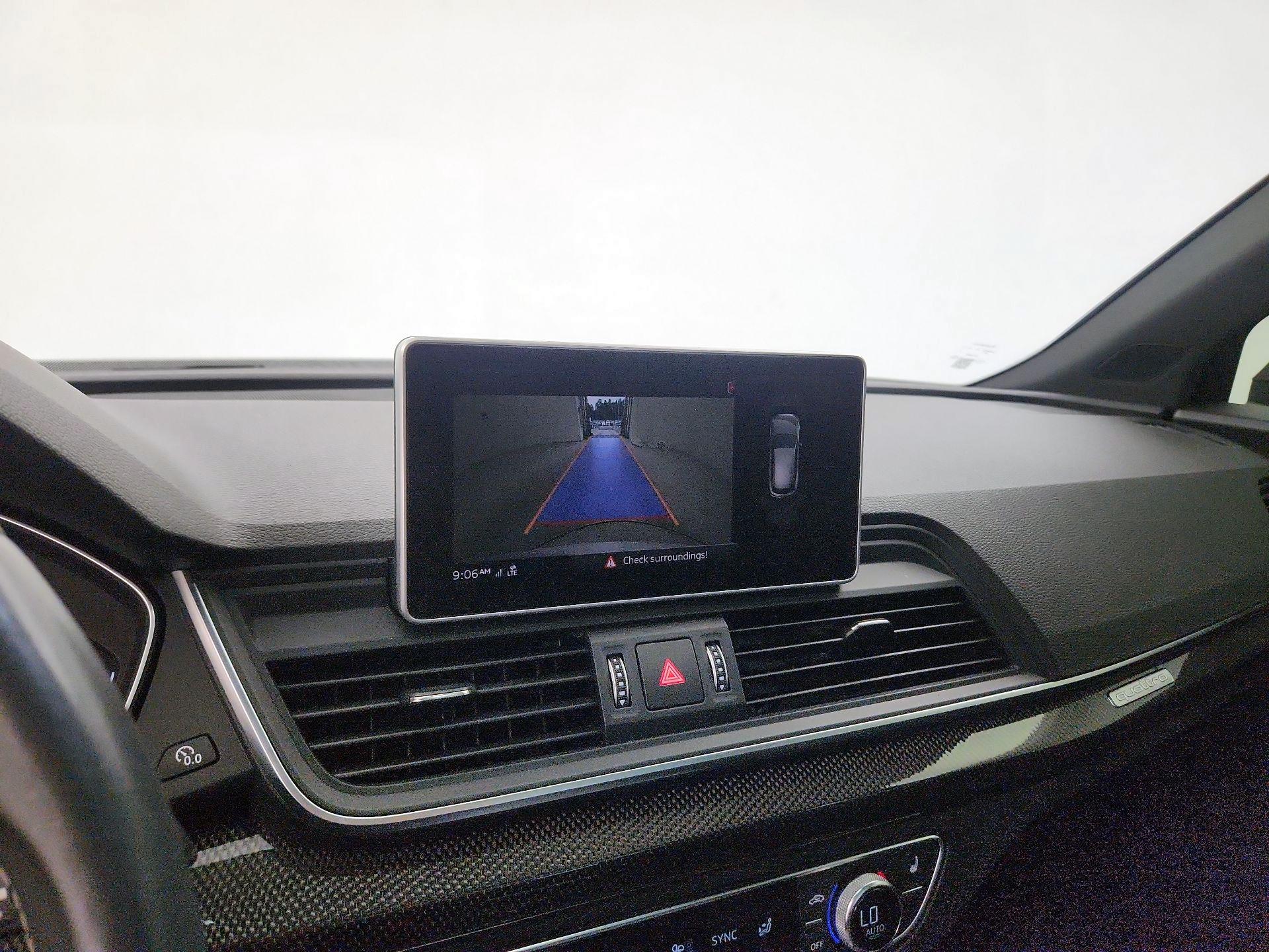 Thumbnail: 2020 Audi SQ5 - 15